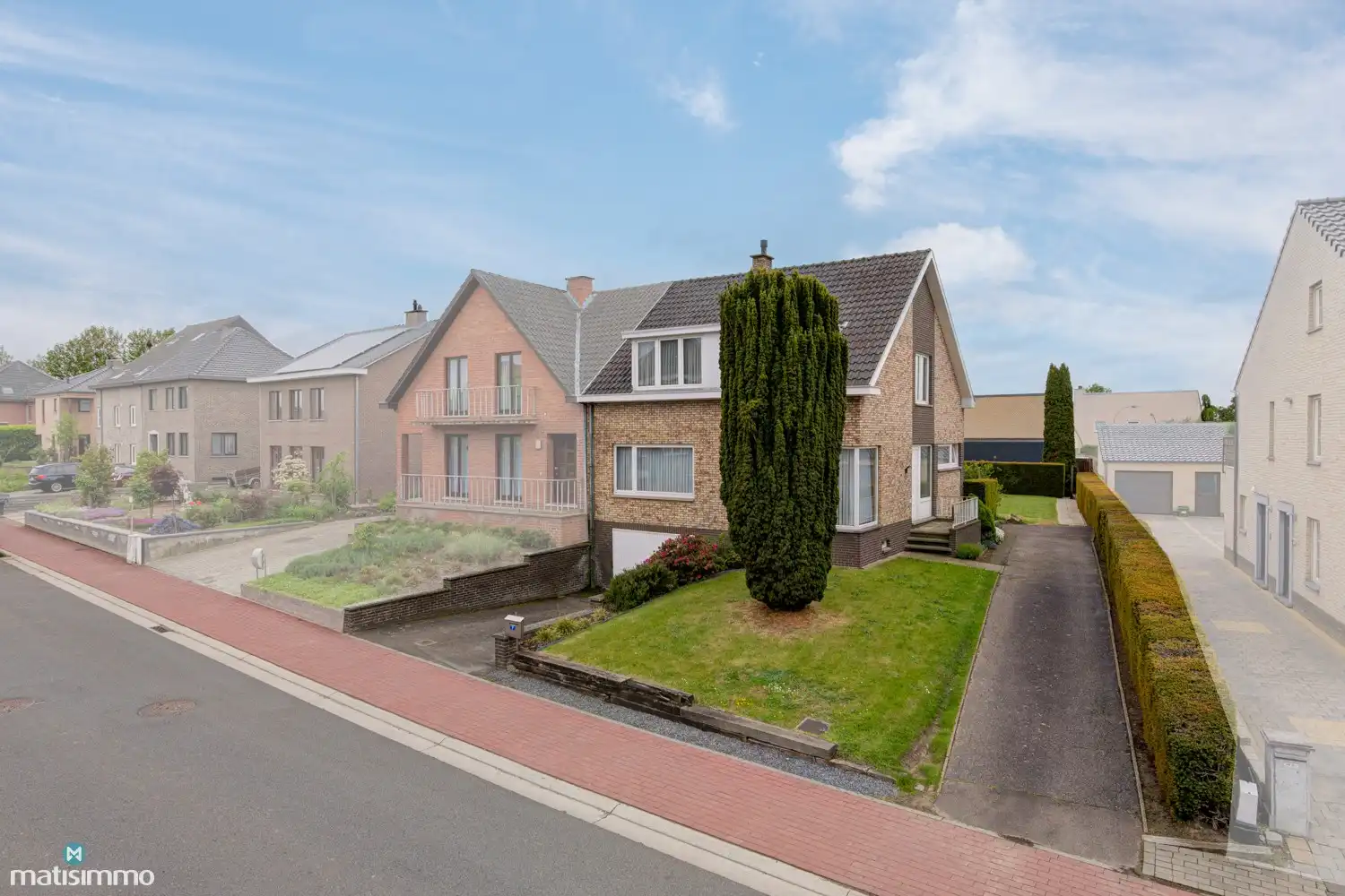 VOLLEDIG ONDERKELDERDE EENGEZINSWONING MET 4 SLAAPKAMERS, GARAGE EN RUIME TUIN IN BILZEN-CENTRUM foto 34