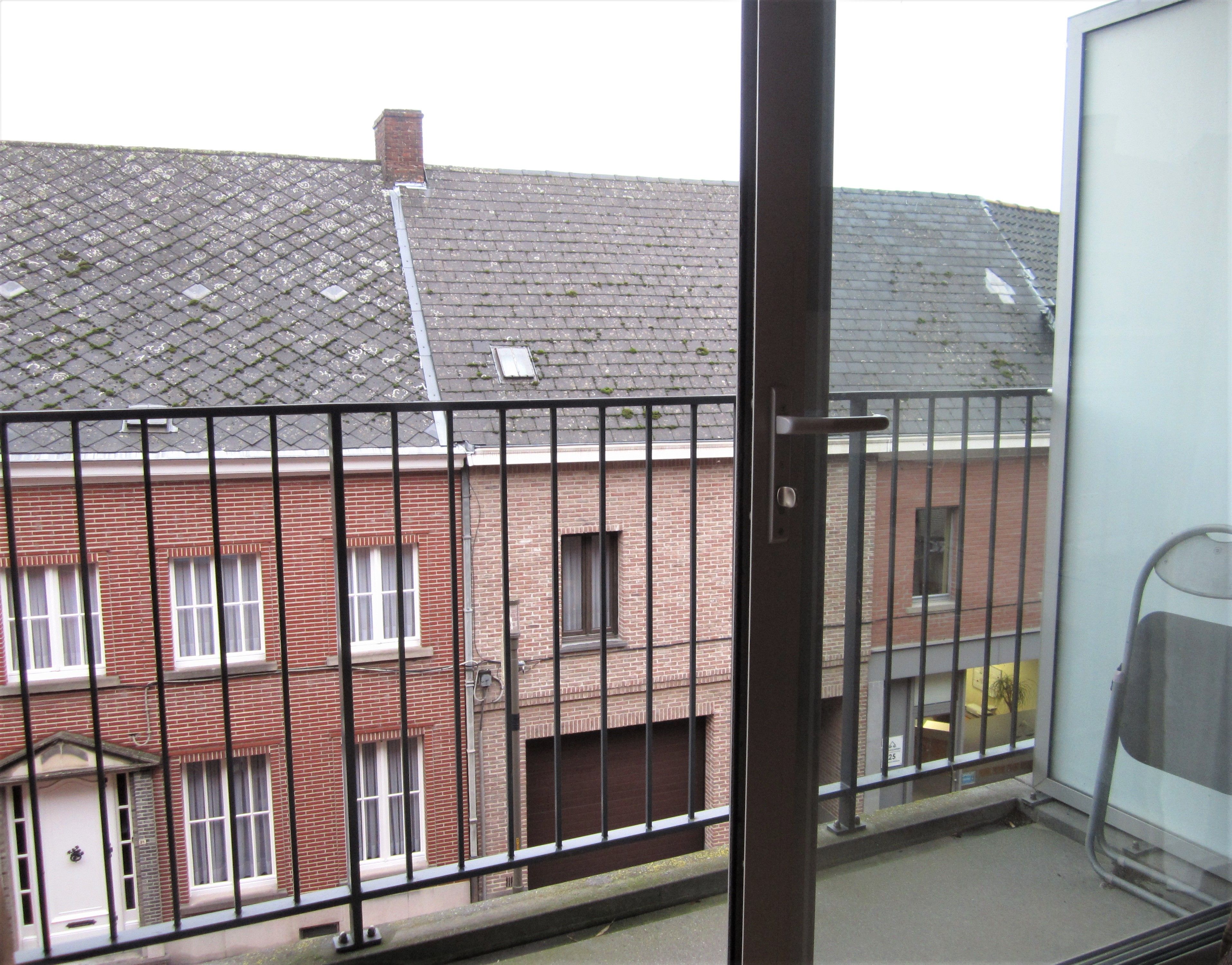 Prachtig appartement met lift, 85 m², voorzien van een zonnig zuidgericht terras en staanplaats! foto 2