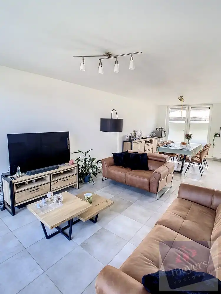 Halfopen bebouwing met tuin in rustige woonwijk te Borgloon foto 3