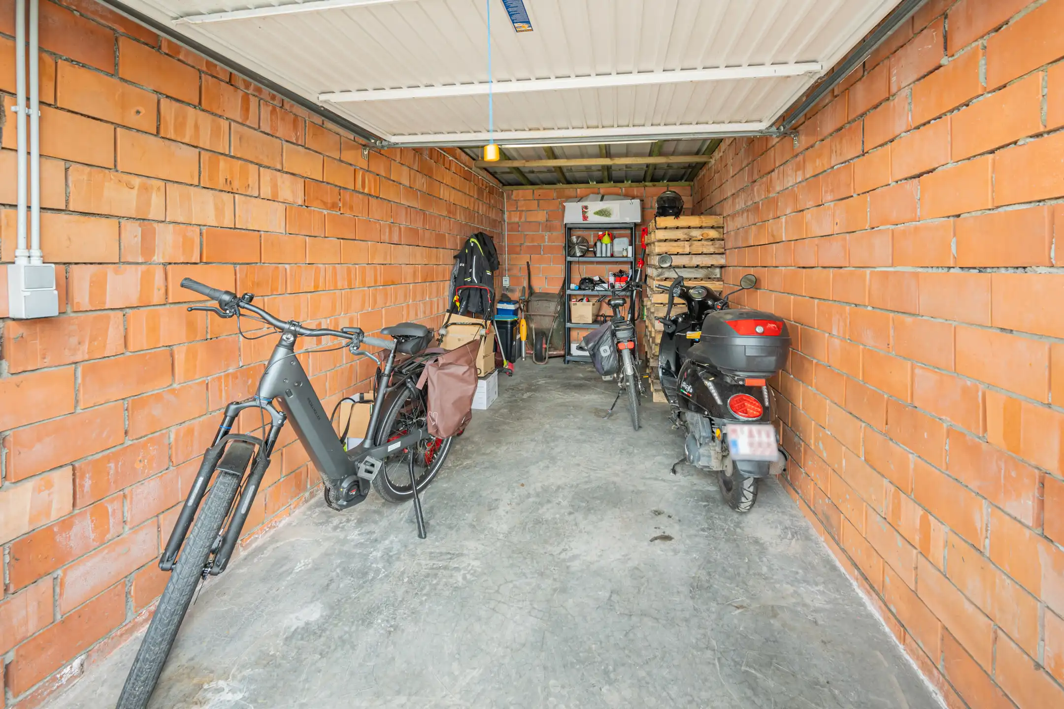 Gezellig appartement met groot terras en garage foto 11