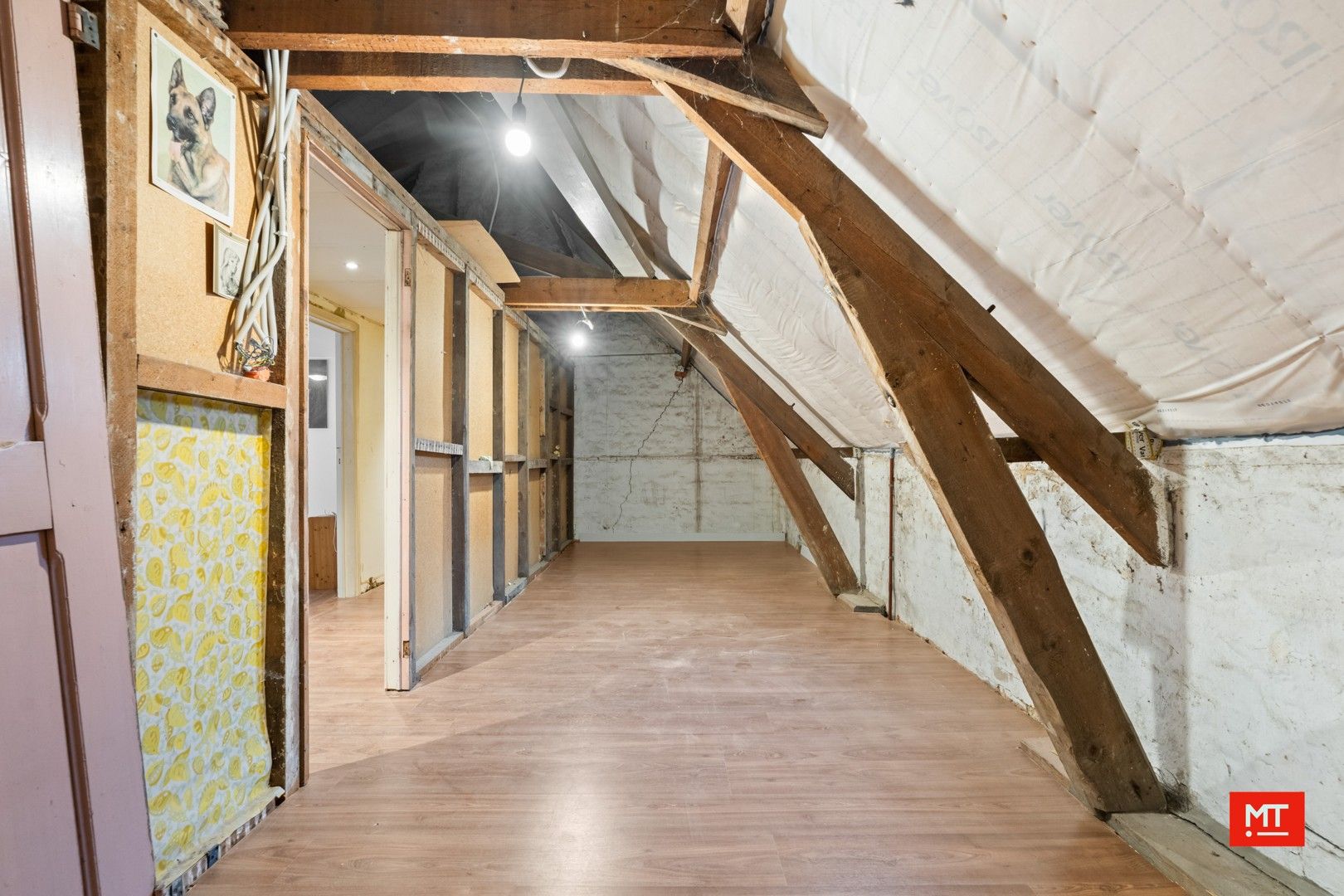 Ruime woning met 3 slaapkamers (5 mogelijk), Zuid-Oostgerichte tuin en garage te koop in Boezinge foto 19