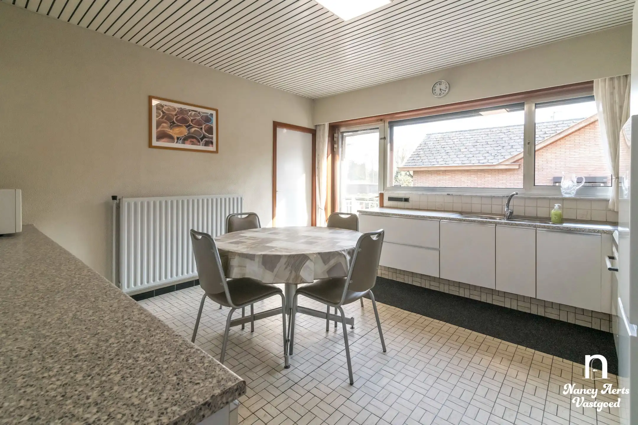 Goed onderhouden gezinswoning met grote tuin foto 19