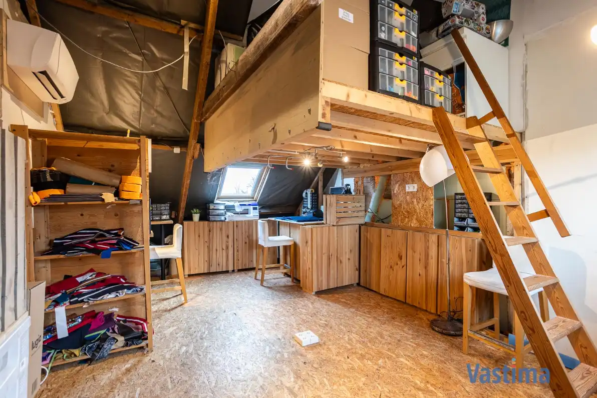 Super energiezuinige gezinswoning met tuin in hartje Nieuwerkerken foto 15