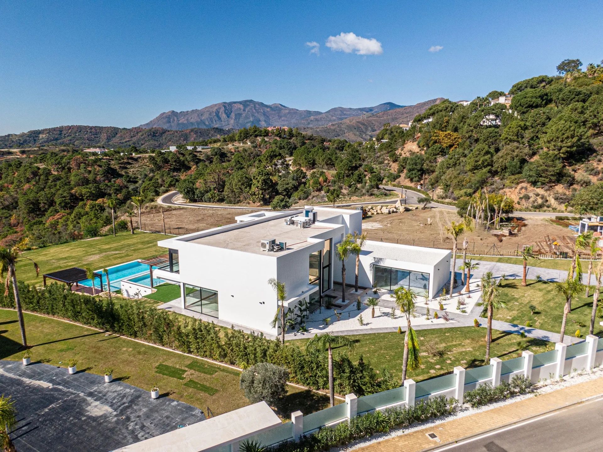 Adembenemende villa in Benahavis - prachtig zicht en luxe! foto 37