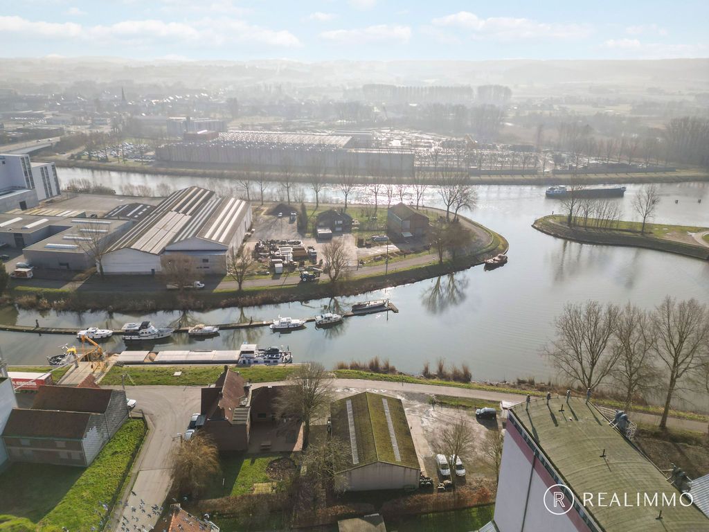 Halfopen nieuwbouwwoning met grote tuin in landelijke stijl in Kerkhove foto 14