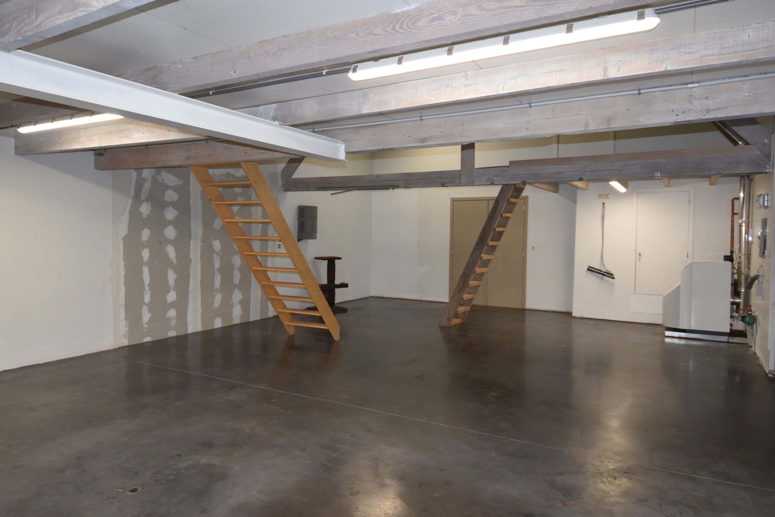 Landhuis met bijgebouw (kantoor+garage) in Moerbeke foto 18