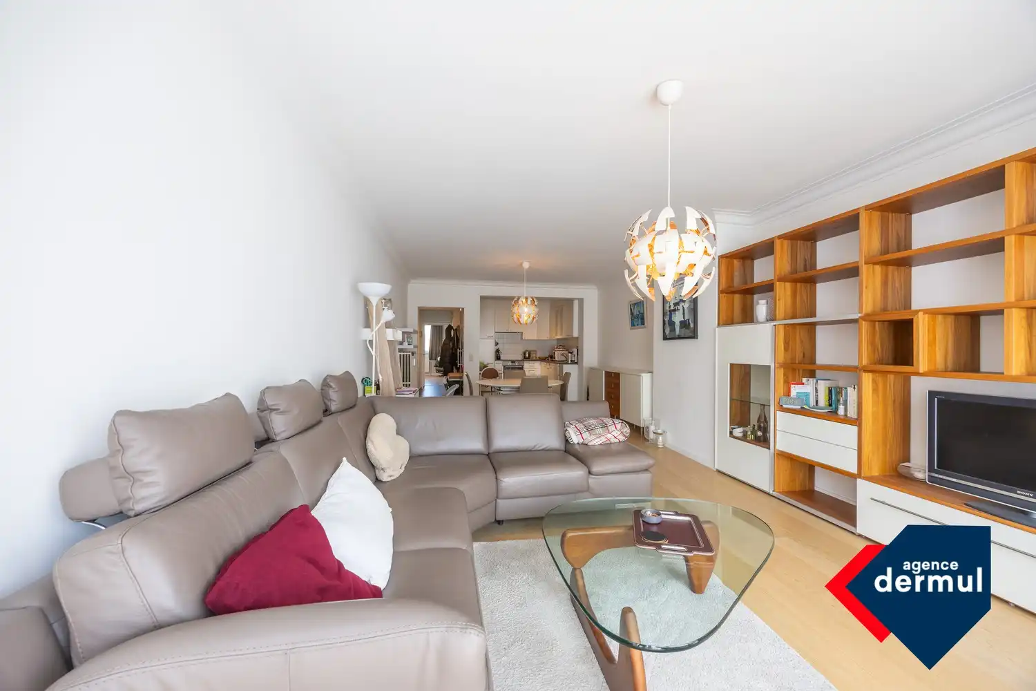 RESIDENTIE VERONIQUE foto {{pictureIndex}}