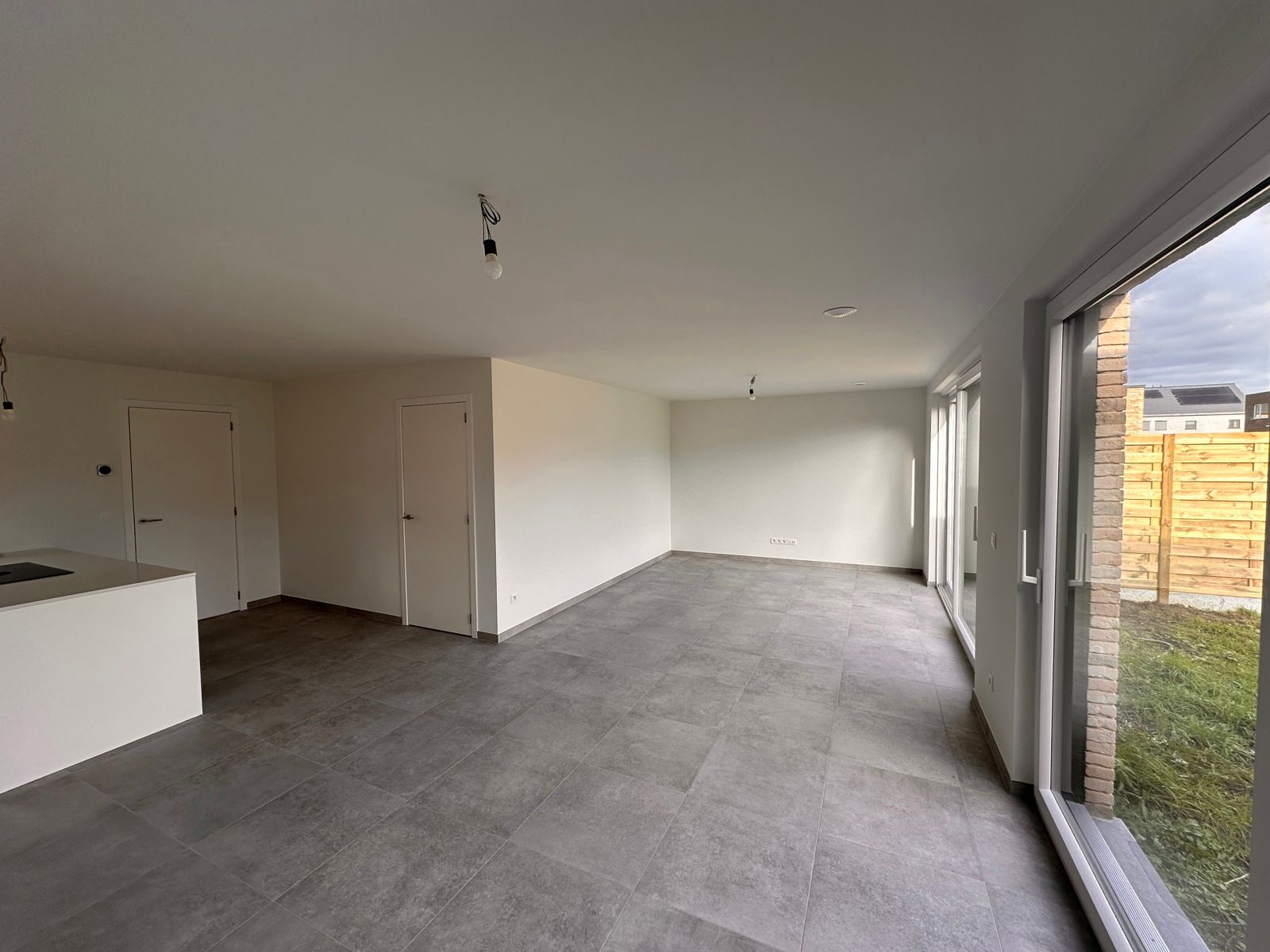 Nieuwbouwwoning in nieuwe verkaveling te huur! foto 4