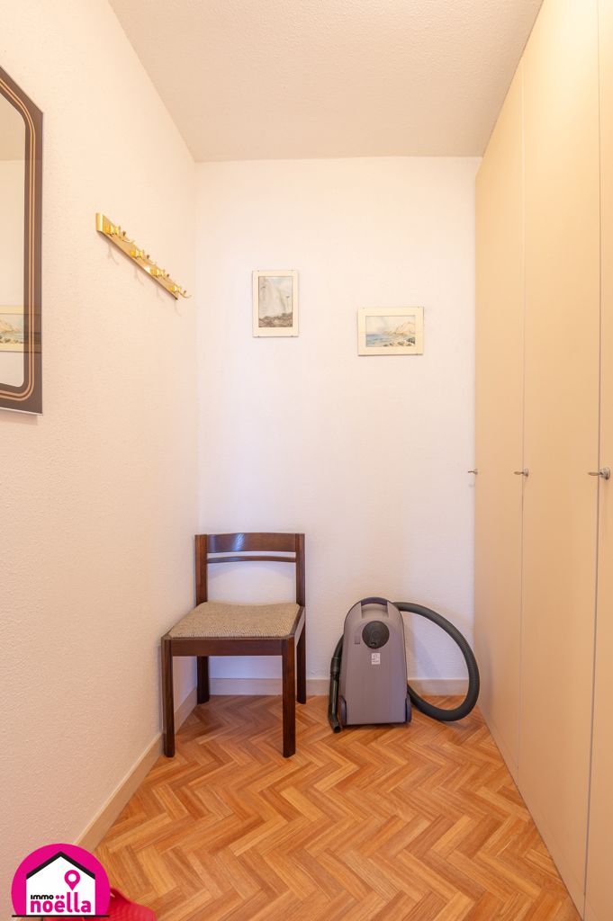 TE KOOP RUIM HOEKAPPARTEMENT MET 2 SLAAPKAMERS SINT IDESBALD foto 14