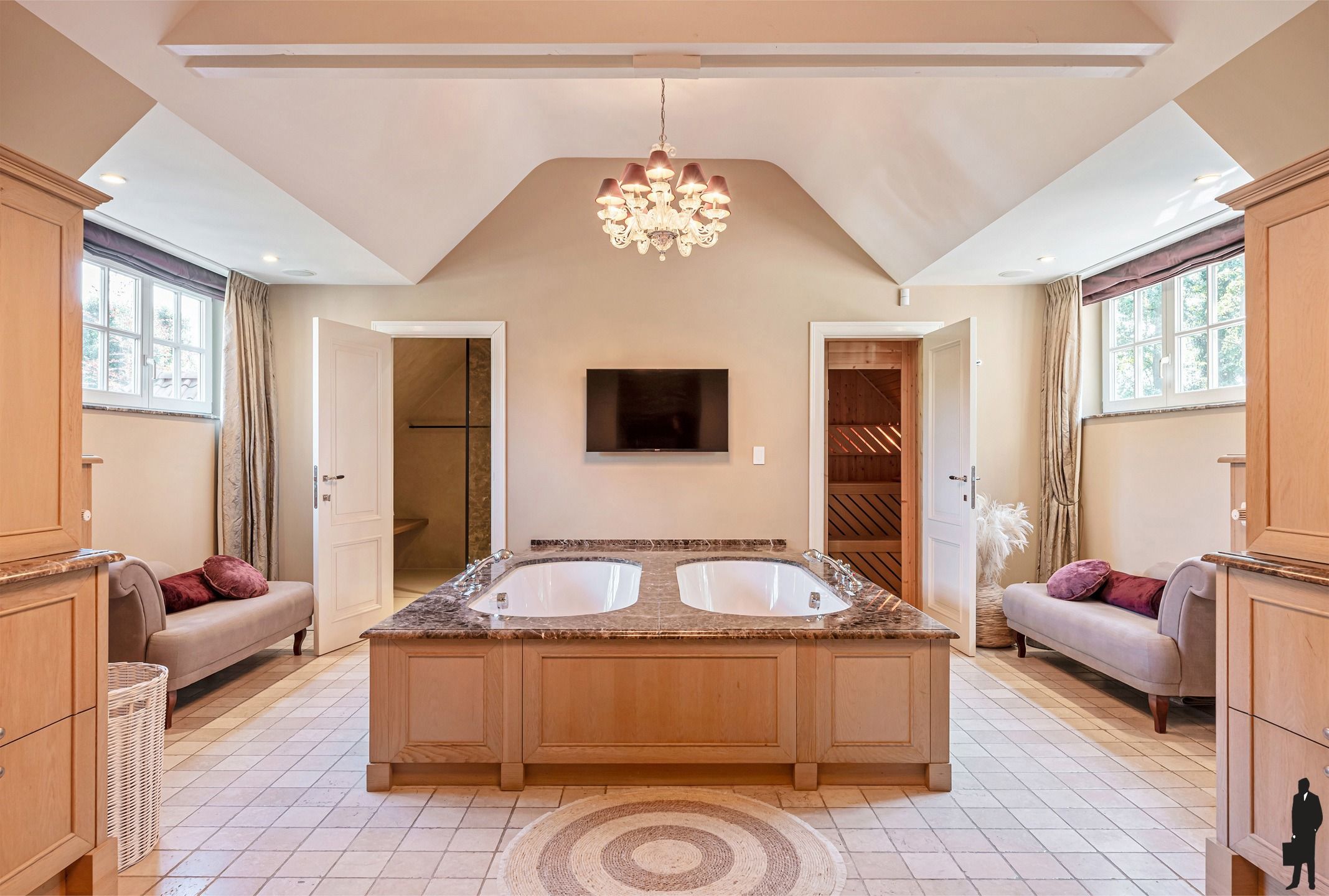 Rietgedekte en tot in de puntjes afgewerkte klassevilla foto 19