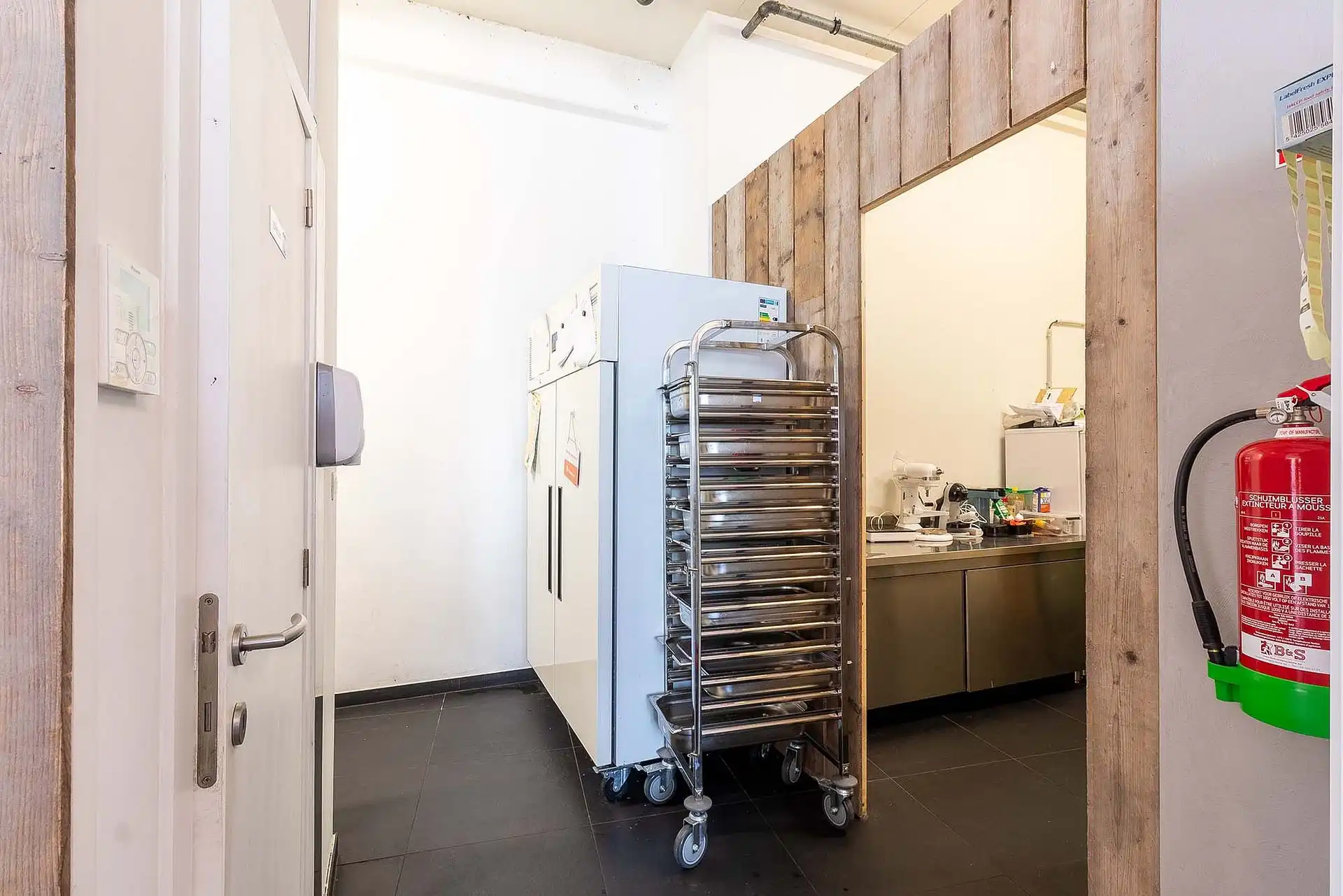 Handelsgelijkvloers op absolute toplocatie in Wilrijk foto 6