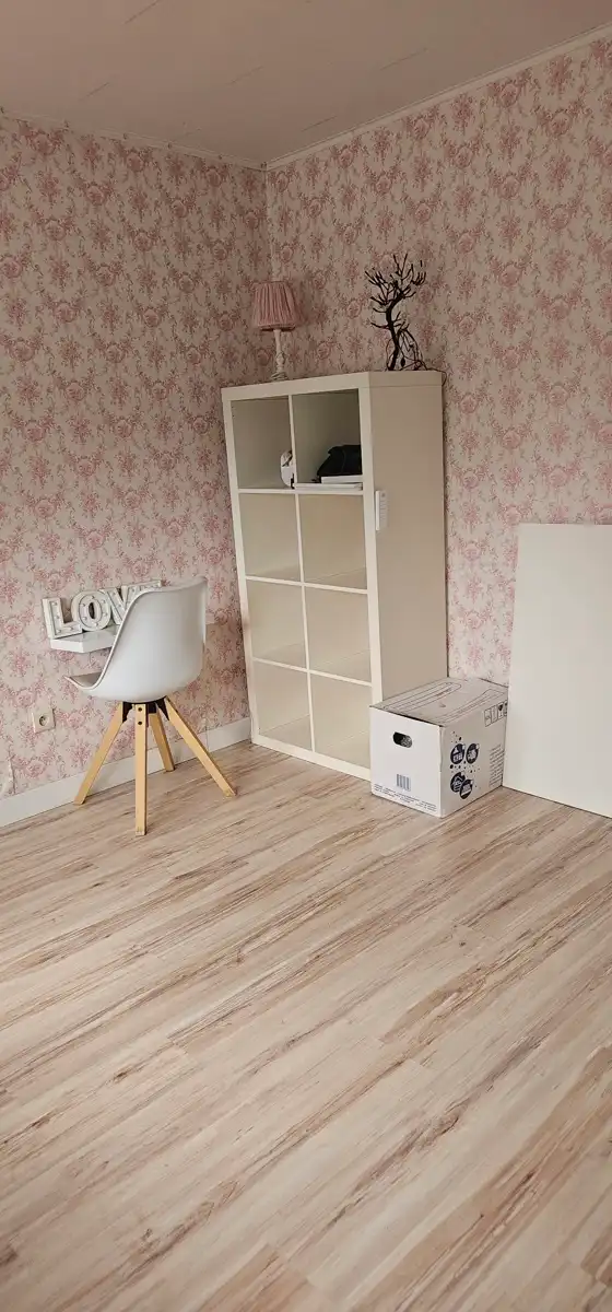 Gerenoveerde woning met riante leefkeuken, 3 slaapkamers, garage en gezellige tuin in rustige buurt foto 10