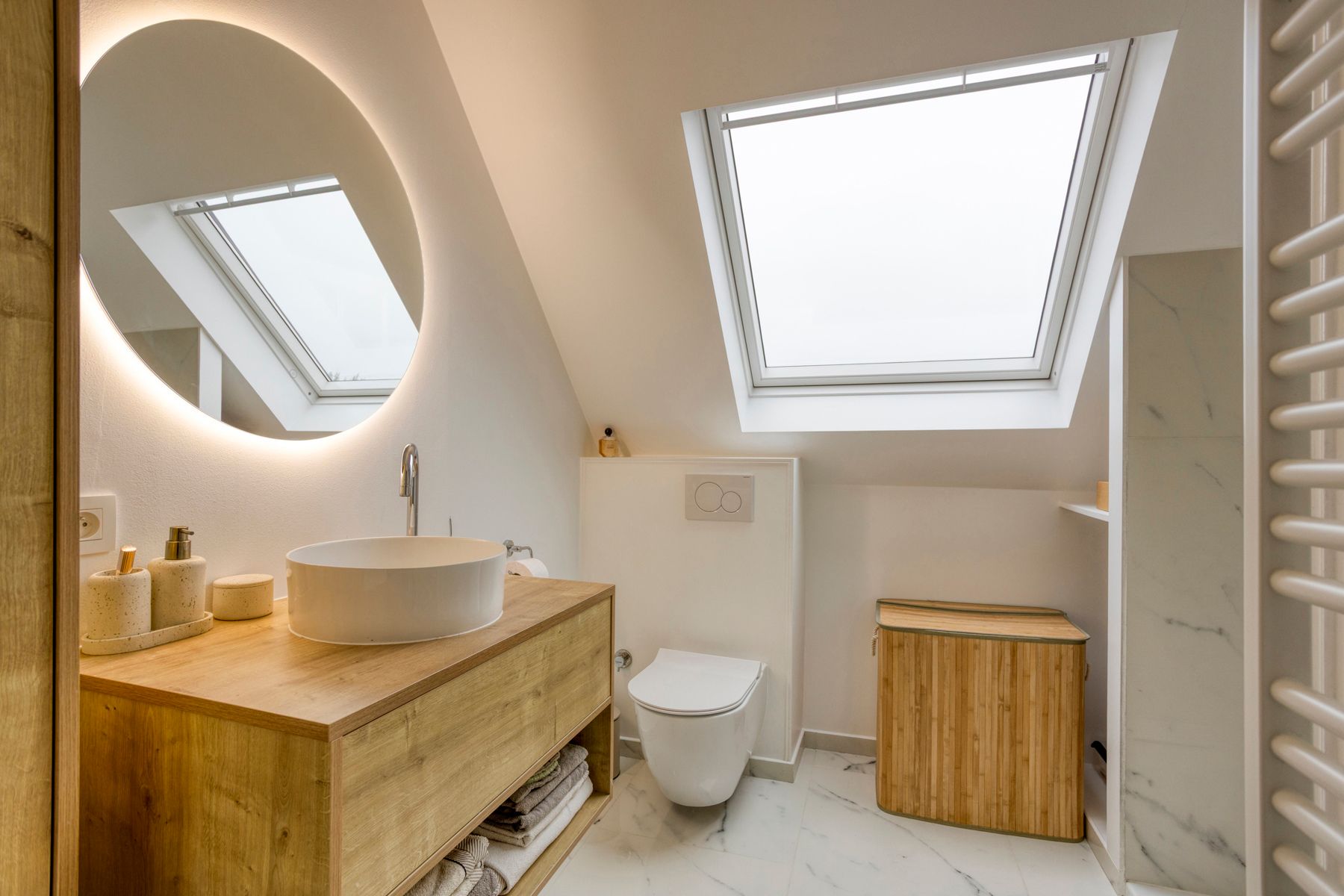 Modern gerenoveerde energiezuinige villa & verwarmd zwembad foto 21