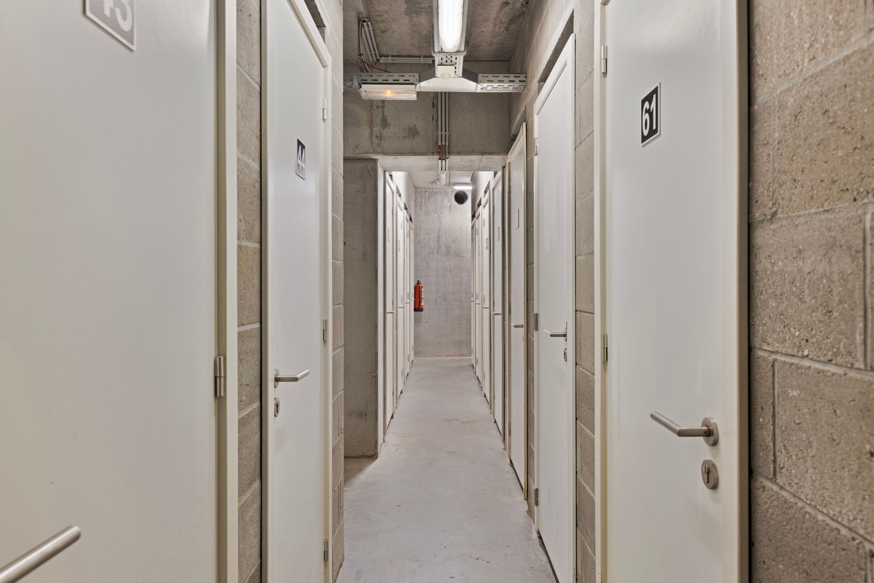 Hoekappartement met 2 slaapkamers, 2 badkamers & staanplaats foto 14