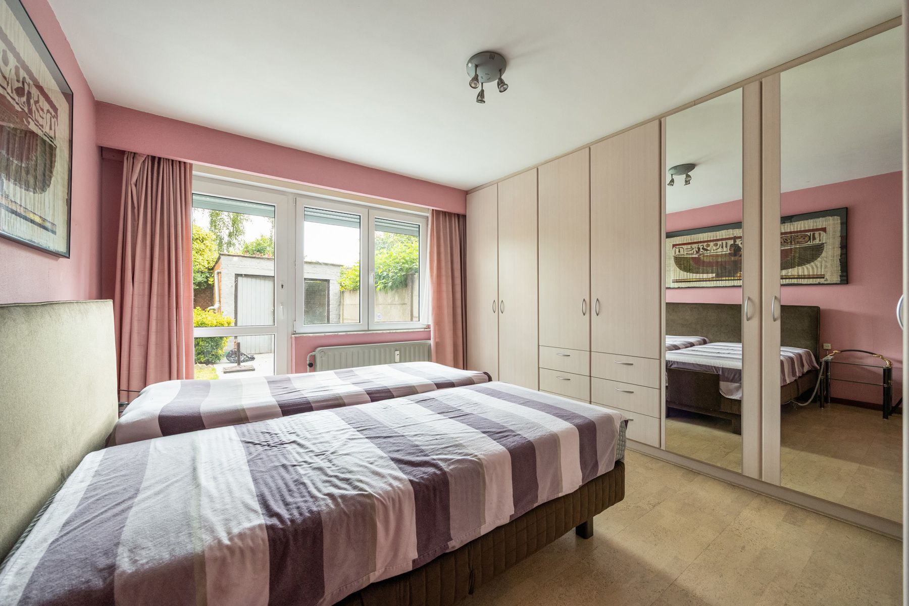 Uniek gelijkvloersappartement met 2 à 3 slpks en grote tuin foto 14
