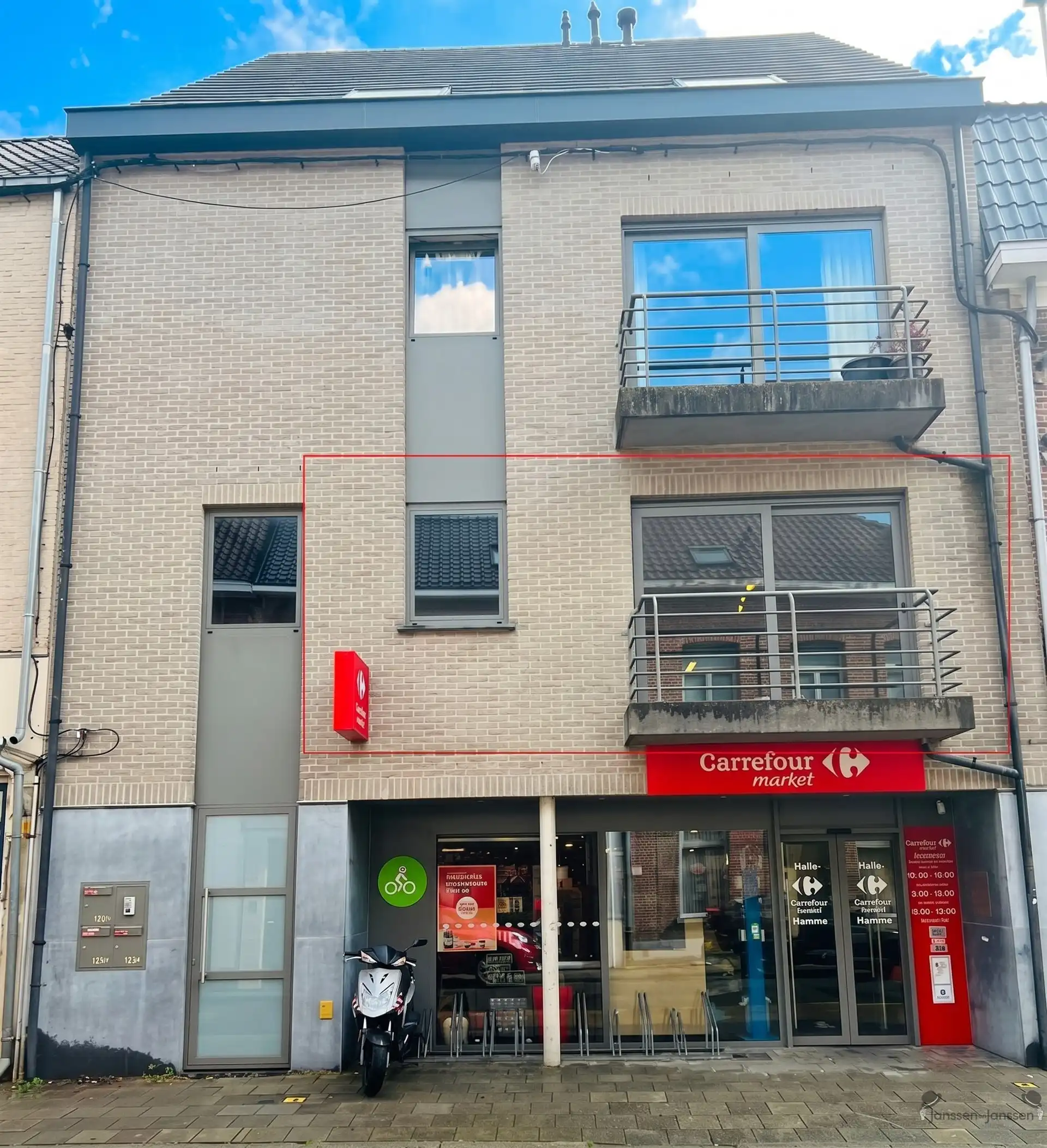appartement met 2 slaapkamers & ruim terras foto {{pictureIndex}}