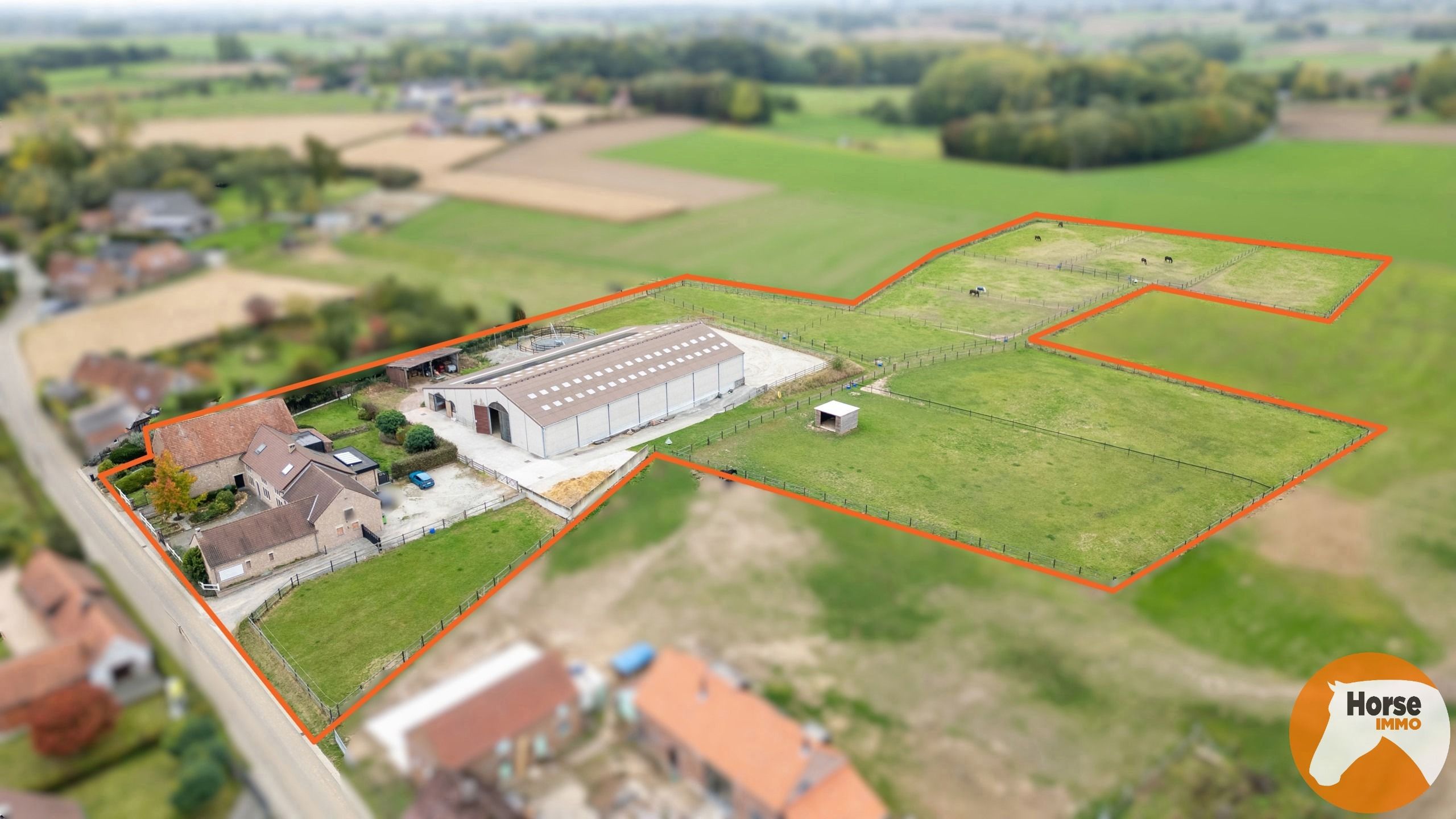 HERNE - Paardenaccomodatie met woning op 2,4ha foto {{pictureIndex}}