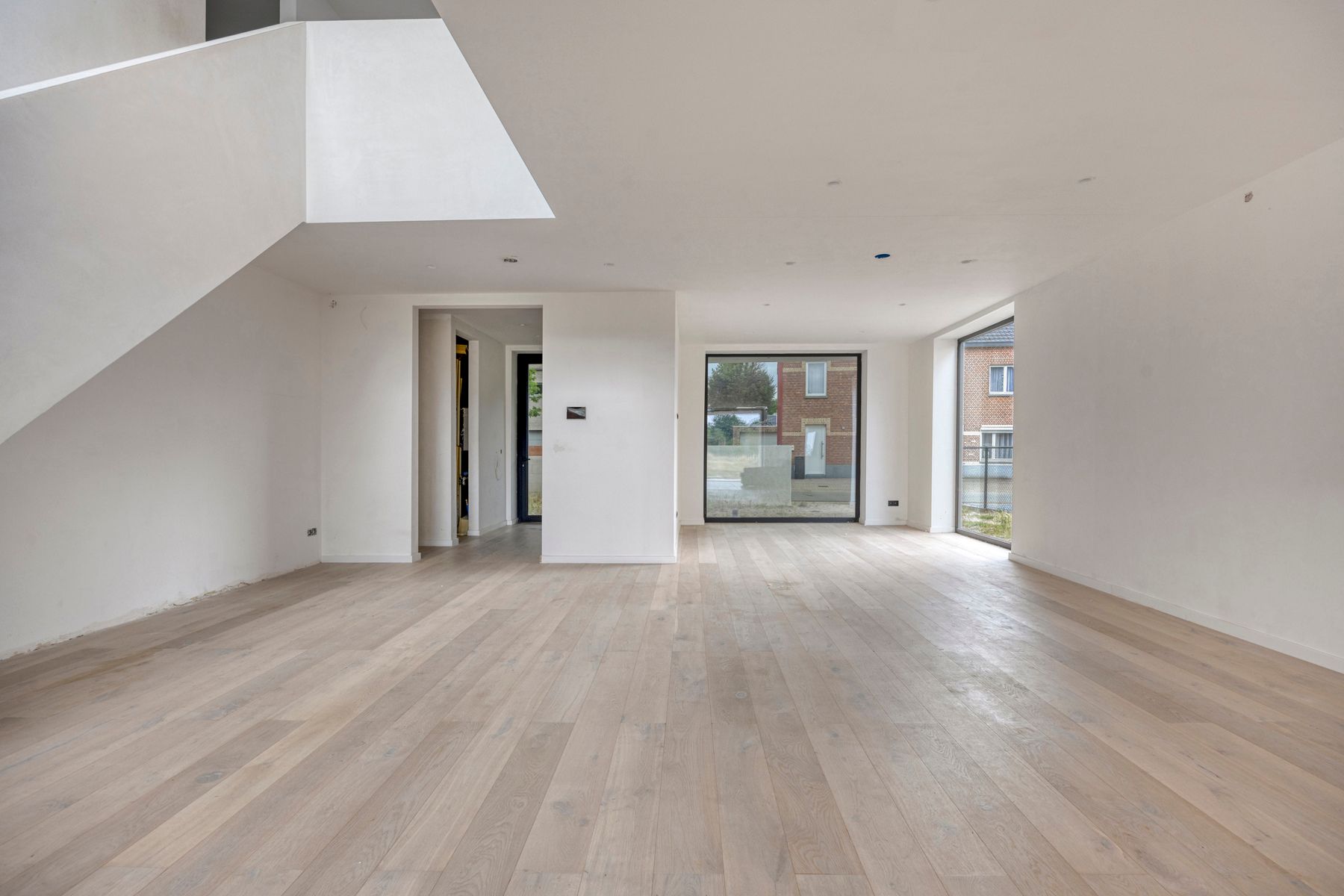 Moderne nieuwbouw villa met strak design ZONDER BTW  – nog verder af te werken naar eigen smaak! foto 8