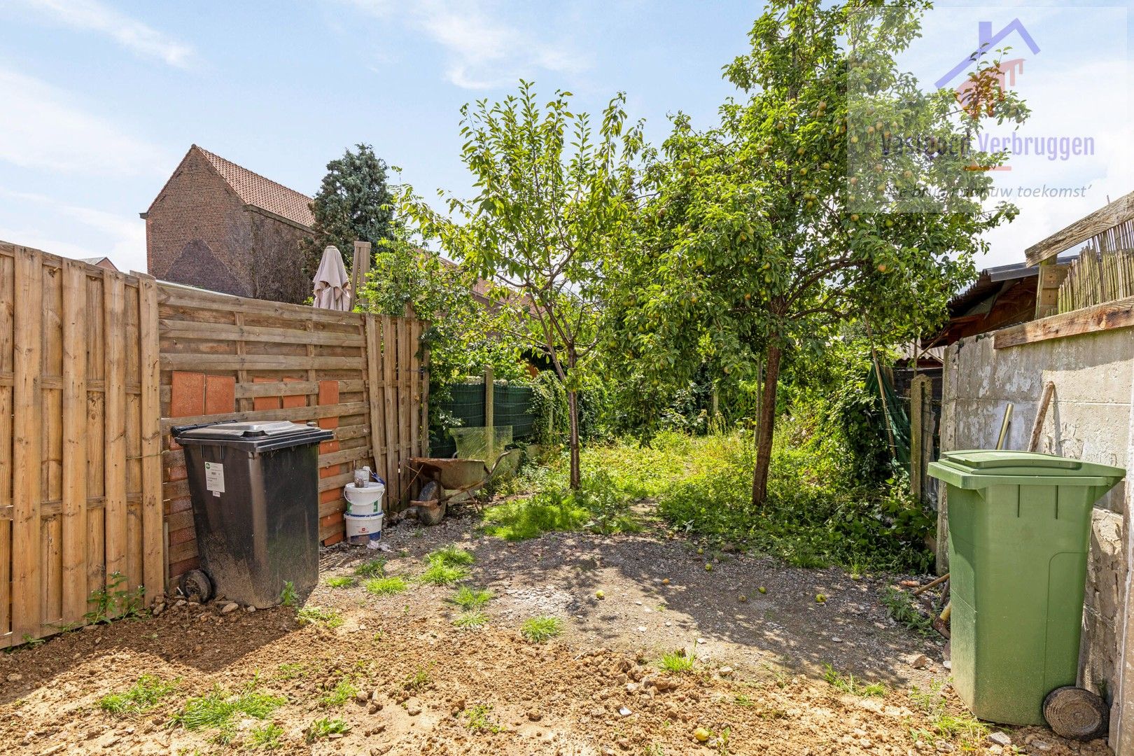 Gezellige gerenoveerde woning met 4 slaapkamers en zuidgerichte tuin foto 17