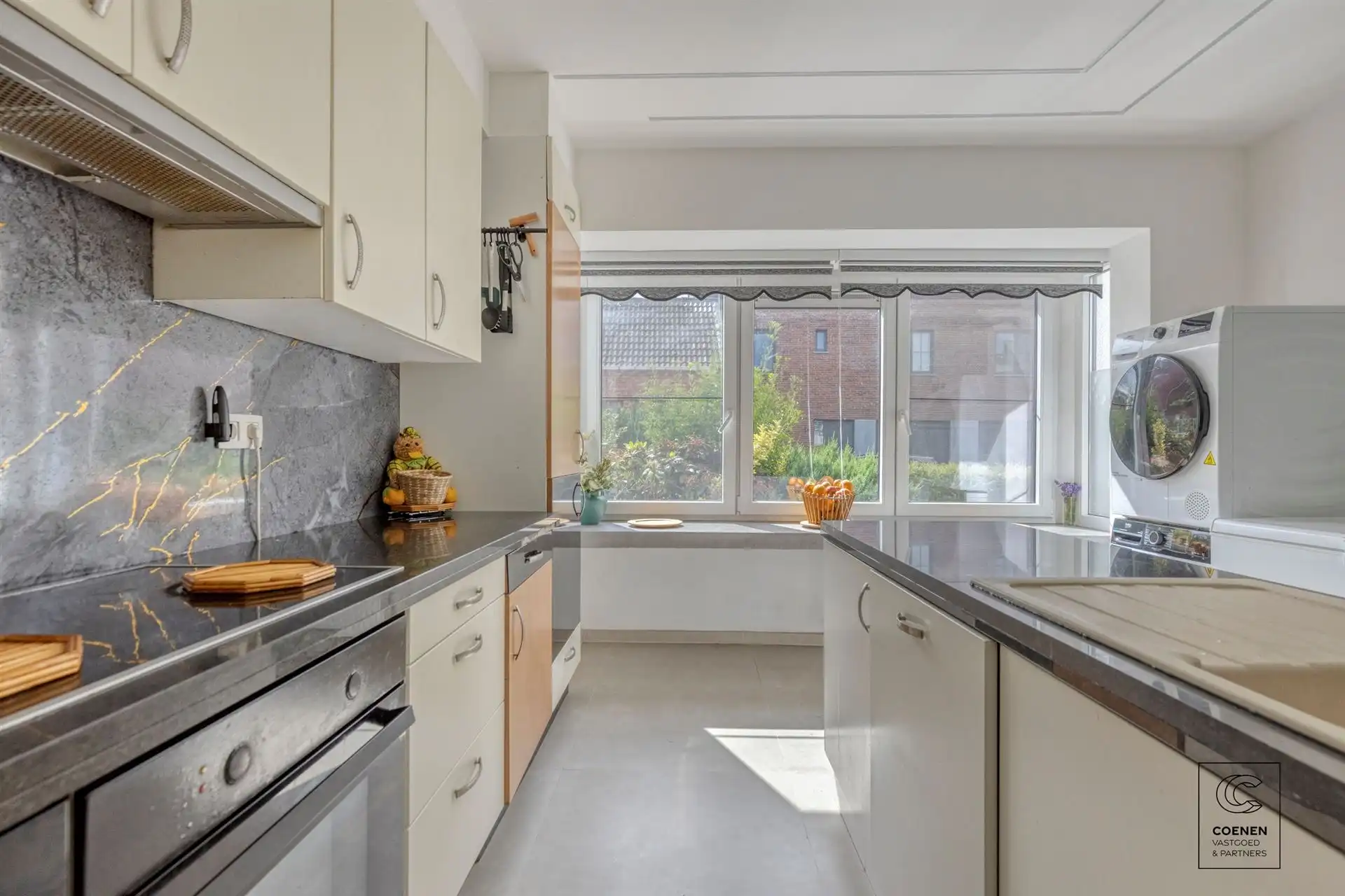 Gerenoveerde woning met 3 slpk's, zonnige tuin en garage! foto 8