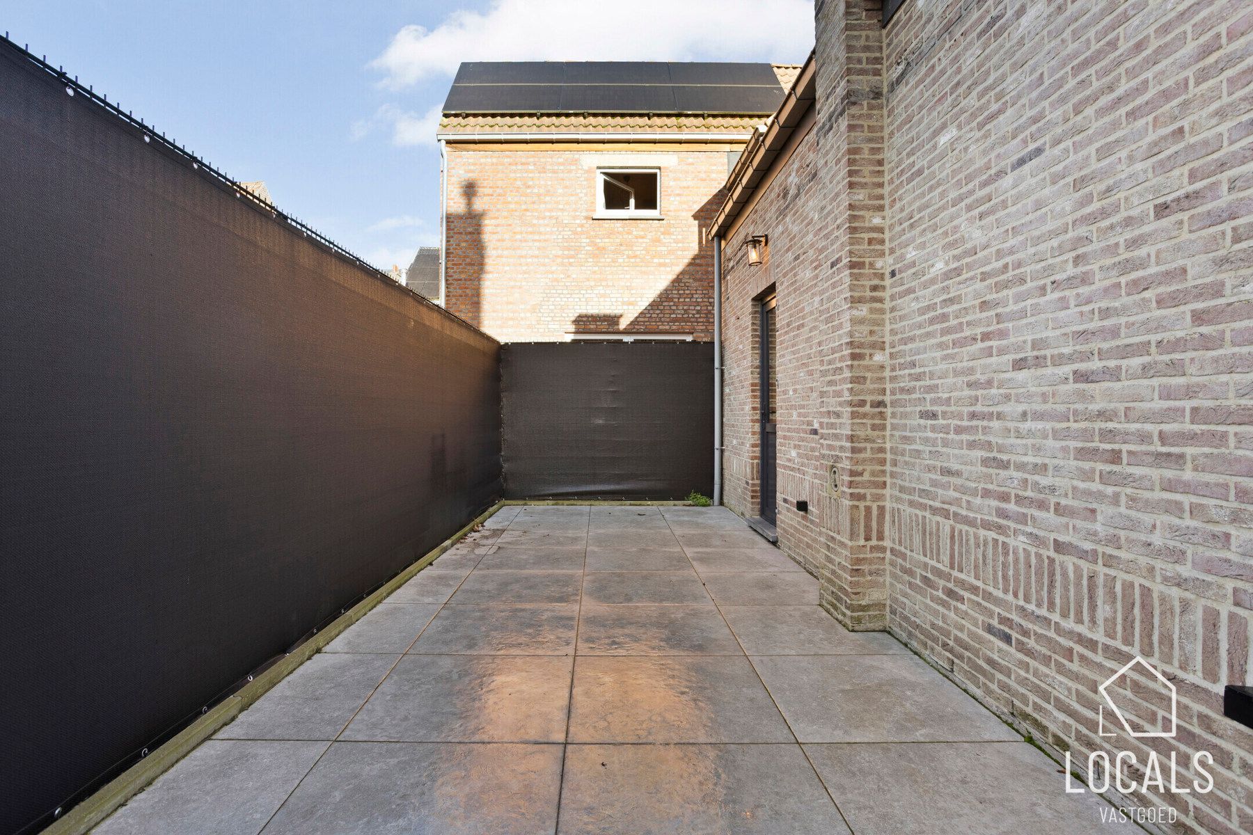 Volledig gerenoveerde halfopen bebouwing in Denderhoutem foto 16