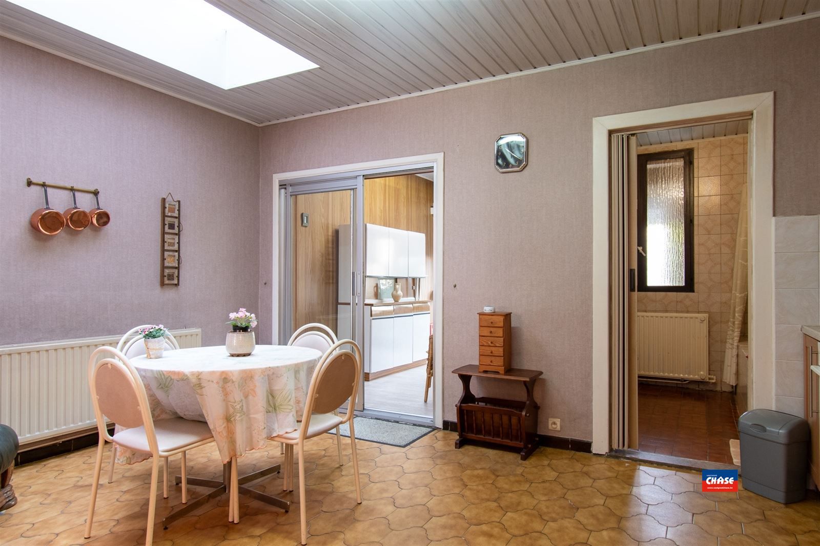 Rijwoning met 3 slaapkamers en gezellige tuin foto 6