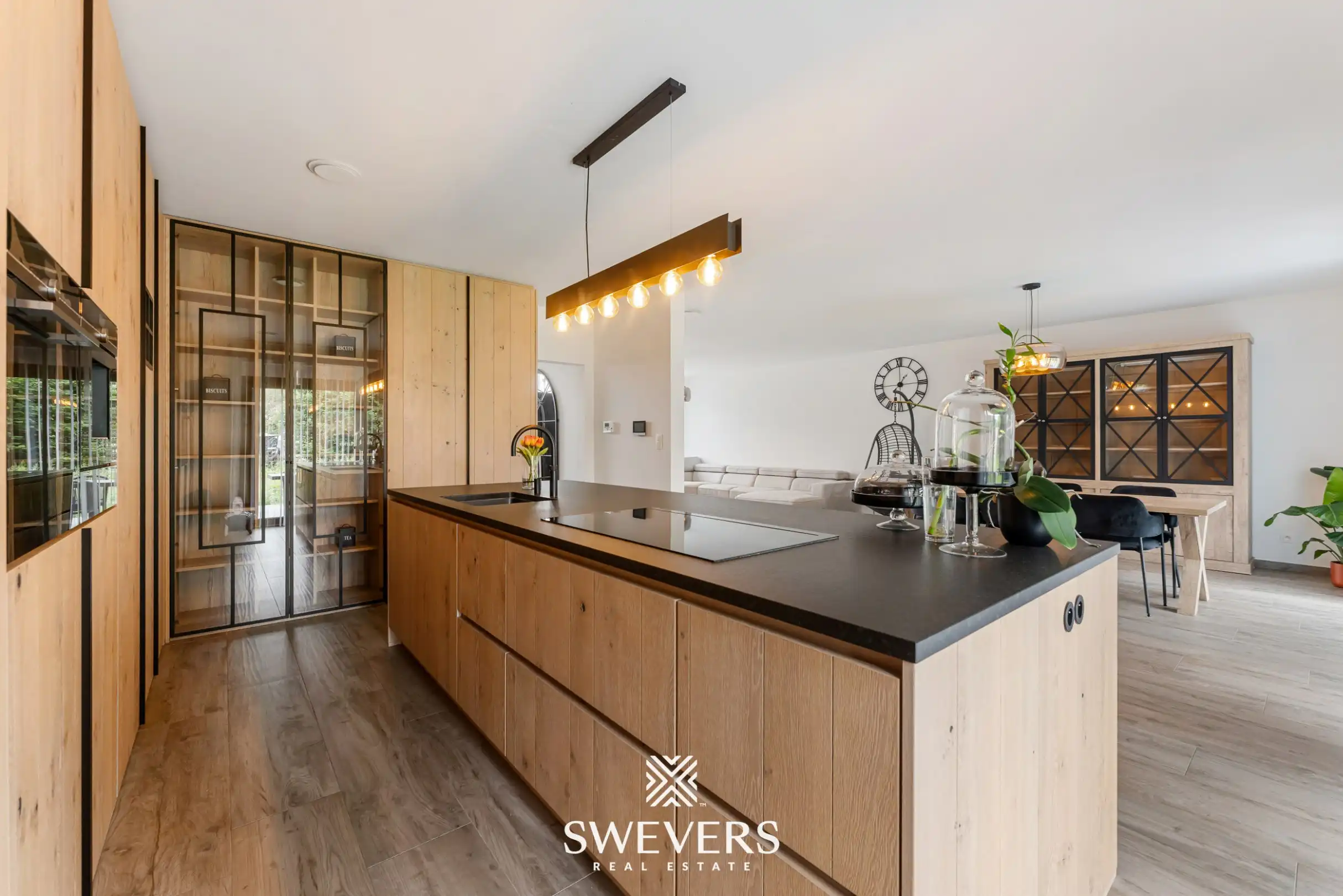 Ruime recente woning ( 314m²) op 6 are 80 ca in Paal  foto 11