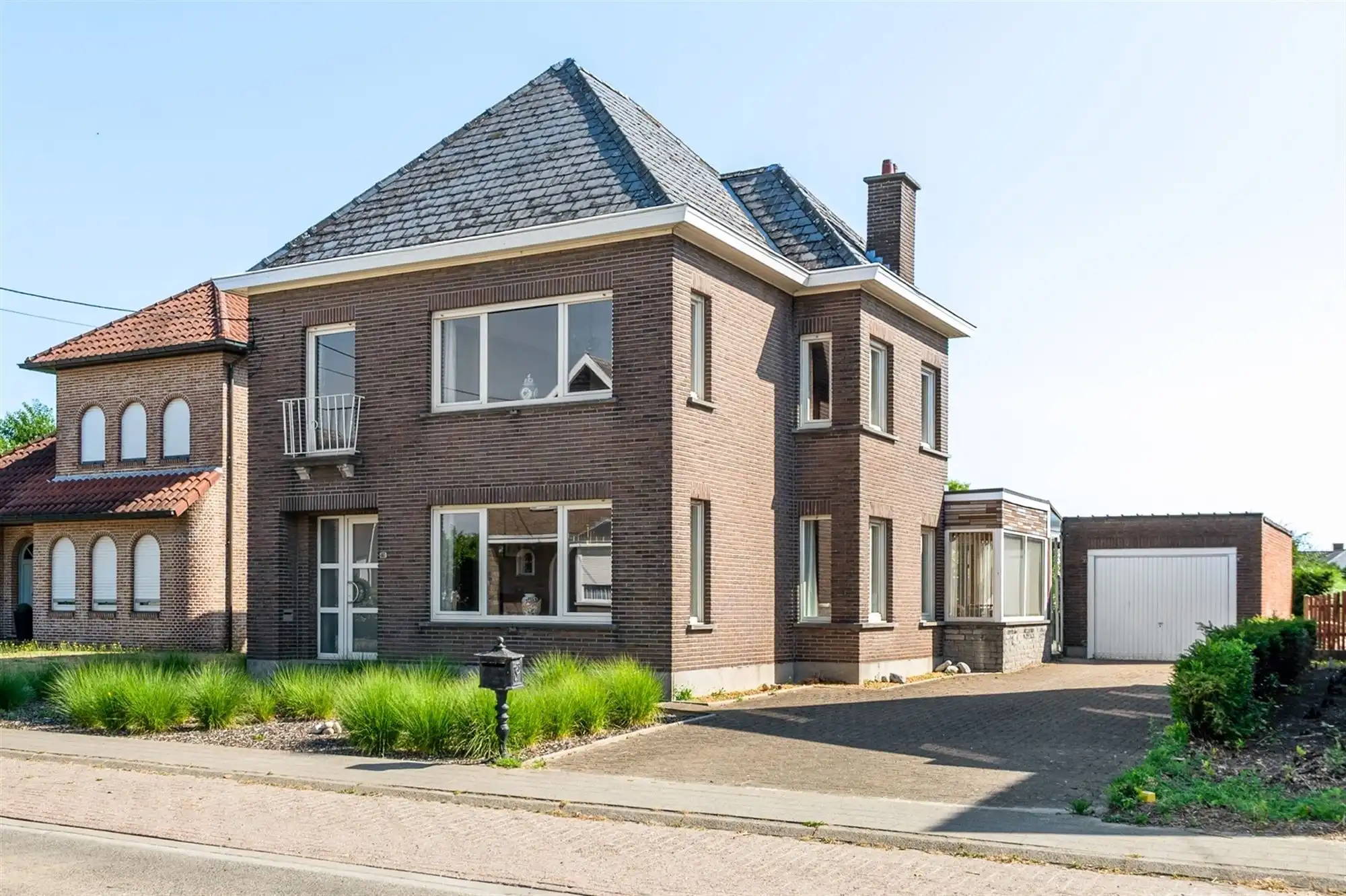 Hoofdfoto van de publicatie: Verrassend ruime, karaktervolle woning te Putte