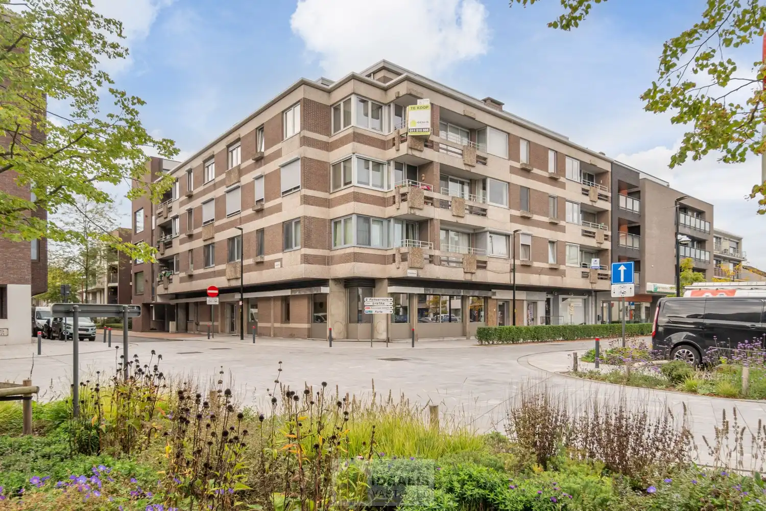 Appartement te koop foto {{pictureIndex}}