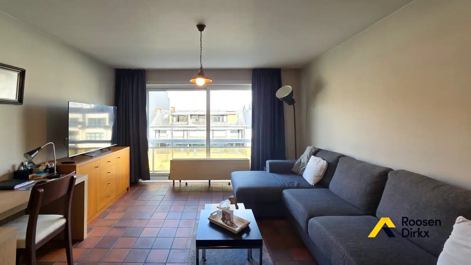 Verzorgd tweeslaapkamerappartement met parkeerplaats in centrum Bree. foto 6