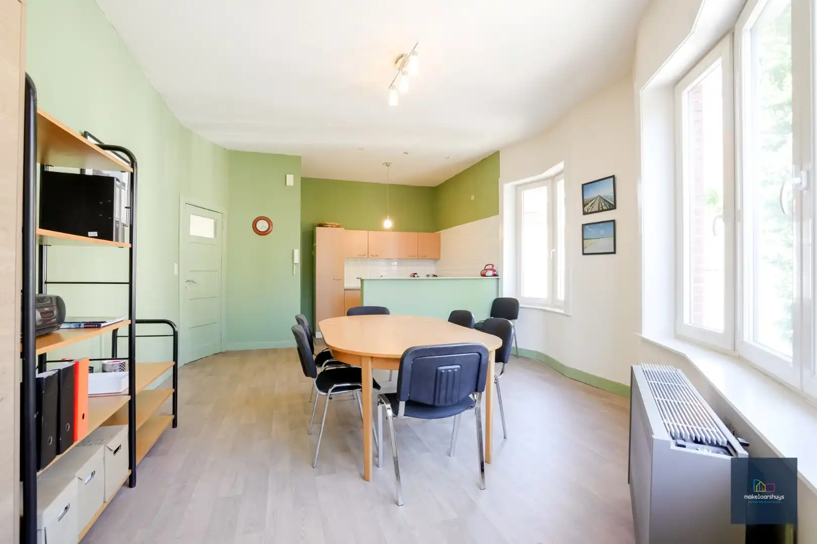 Karaktervolle eigendom met handelsruimte en renovatiepotentieel foto 14