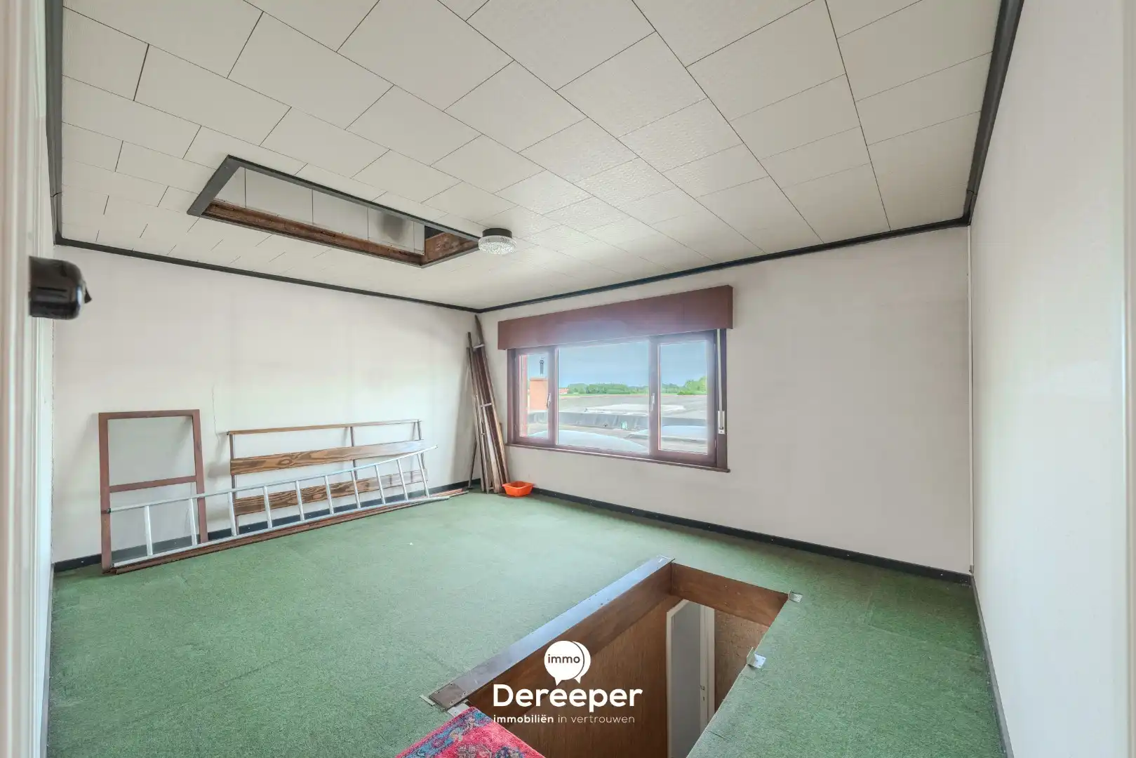 Commercieel pand met showroom, atelier, opslagplaatsen en woonst op toplocatie foto 21
