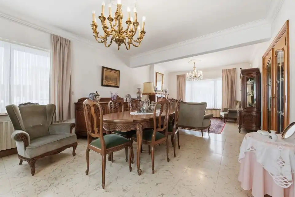 KNUSSE GEZINSWONING MET 4 SLKS EN EEN GARAGE IN BOEKHOUT foto 8