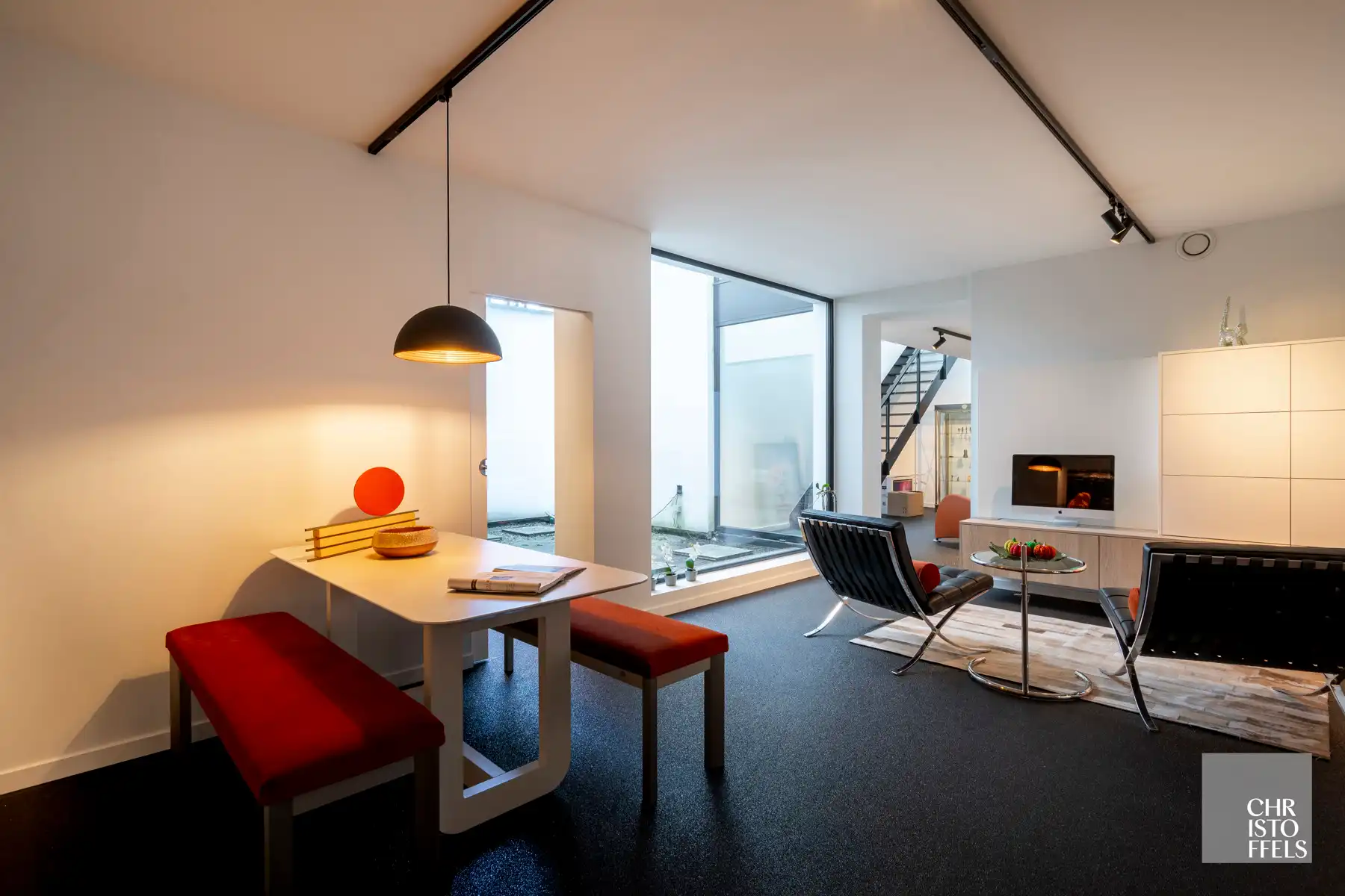 Multifunctioneel gebouw met 2 wooneenheden, kantoor en showroom op een perceel van 2.074 m²! foto 27