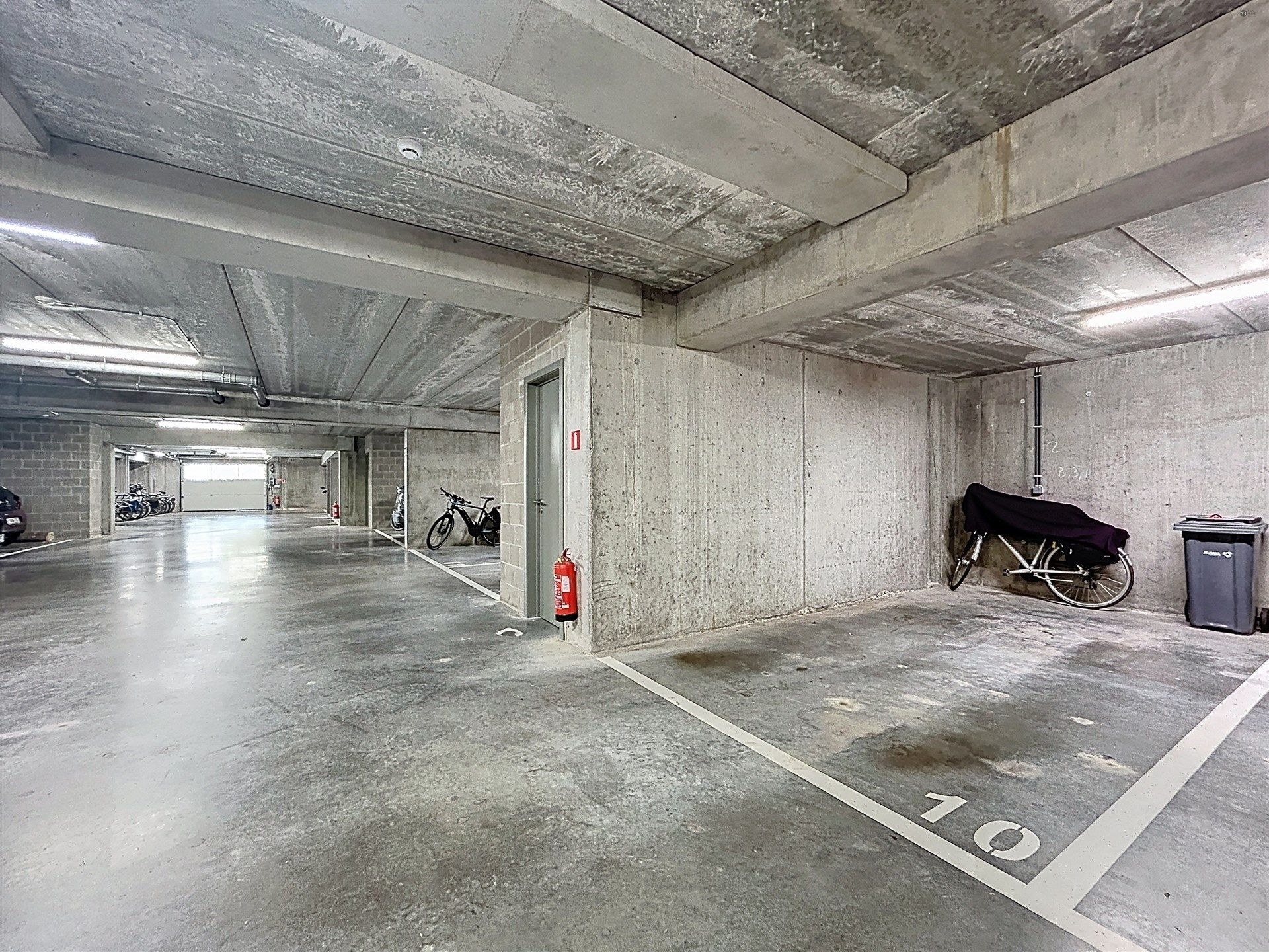 Luxueus en energiezuinig drie slaapkamer-penthouse (170m²) met ruime terrassen (30m²) foto 22