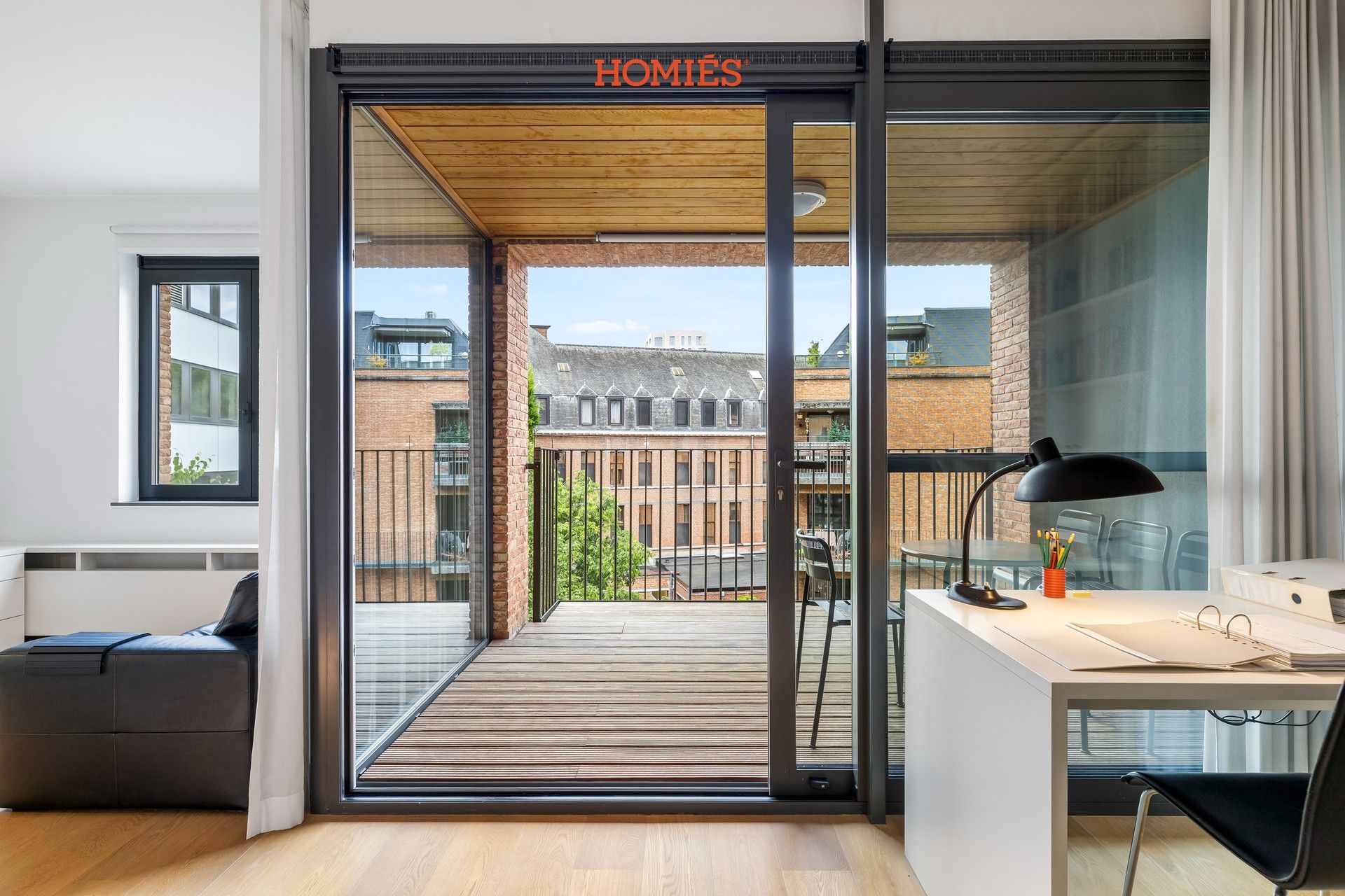 Ruim appartement met 2slpk, terras en autostaanplaats foto 6