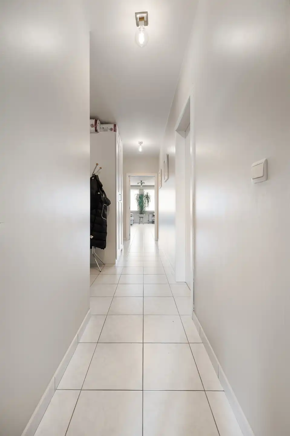 Opbrengsteigendom met 3 verhuurde appartementen nabij stad  foto 18