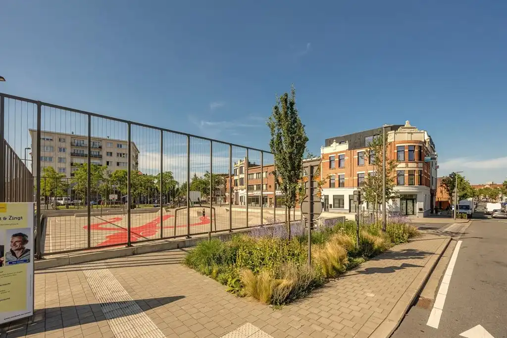 Karaktervolle gezinswoning met 4 slaapkamers en zonnige stadstuin foto 27