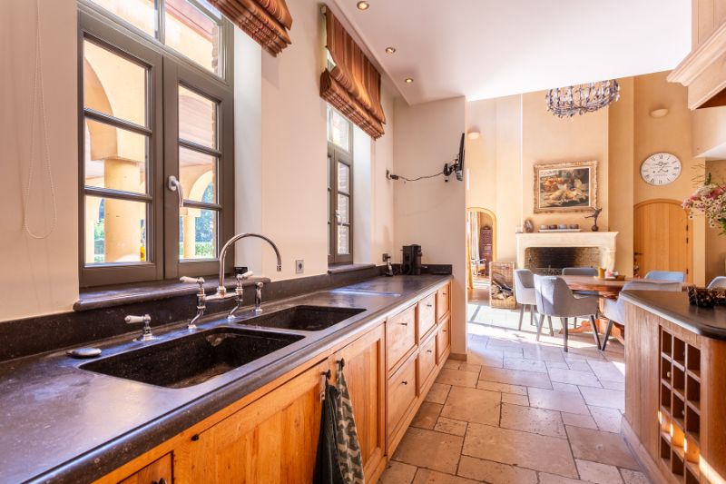 Riante villa in een oase van groen en rust! Toplocatie te "Hoogboom", parktuin! foto 4