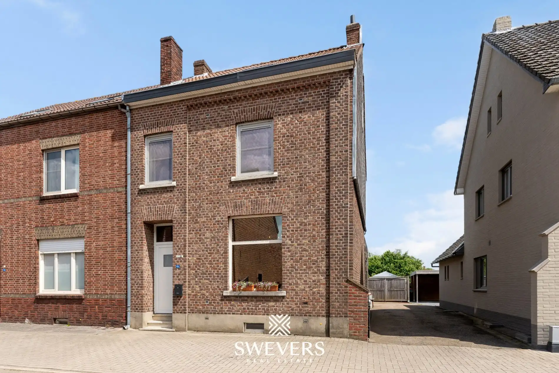Riante 4 slaapkamer woning in Vucht foto 32