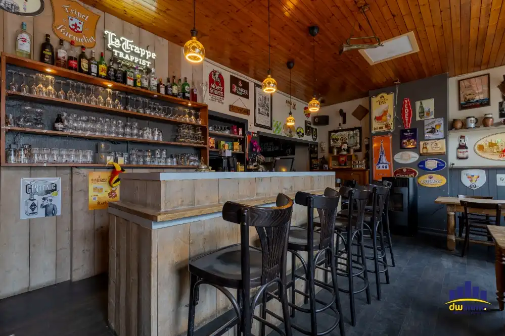 Volkscafé met groot terras en polyvalente zaal over te nemen in Laarne foto 3