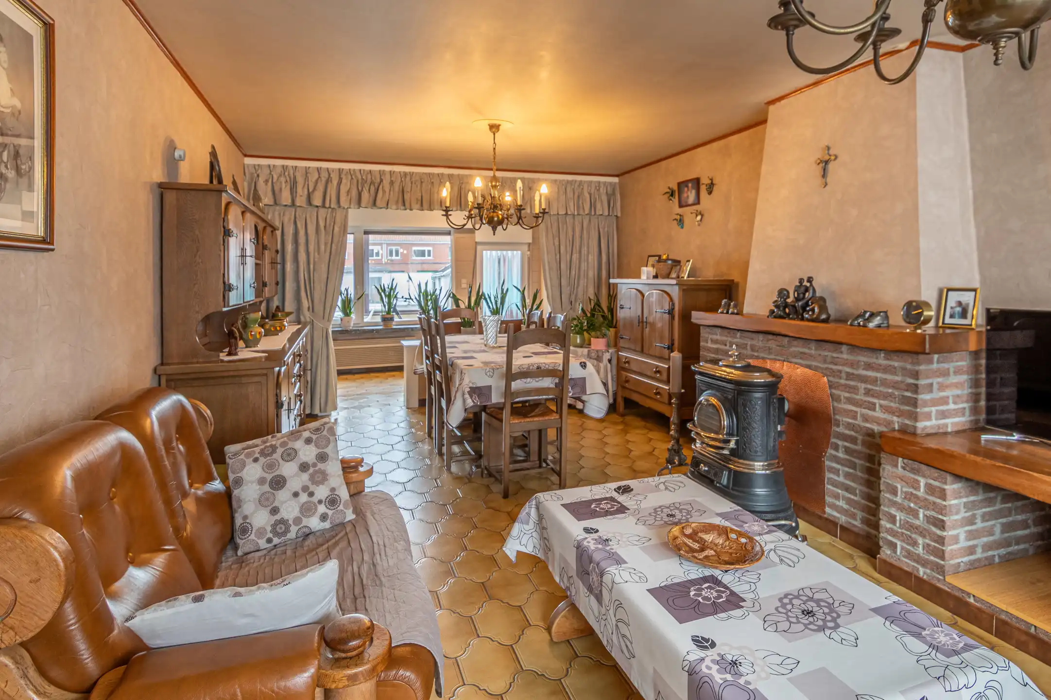 Op te frissen HOB met tuin en garage in Blaasveld foto 6