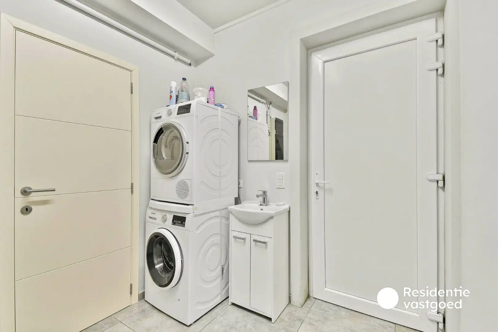 Instapklare en alleenstaande bungalowwoning foto 19