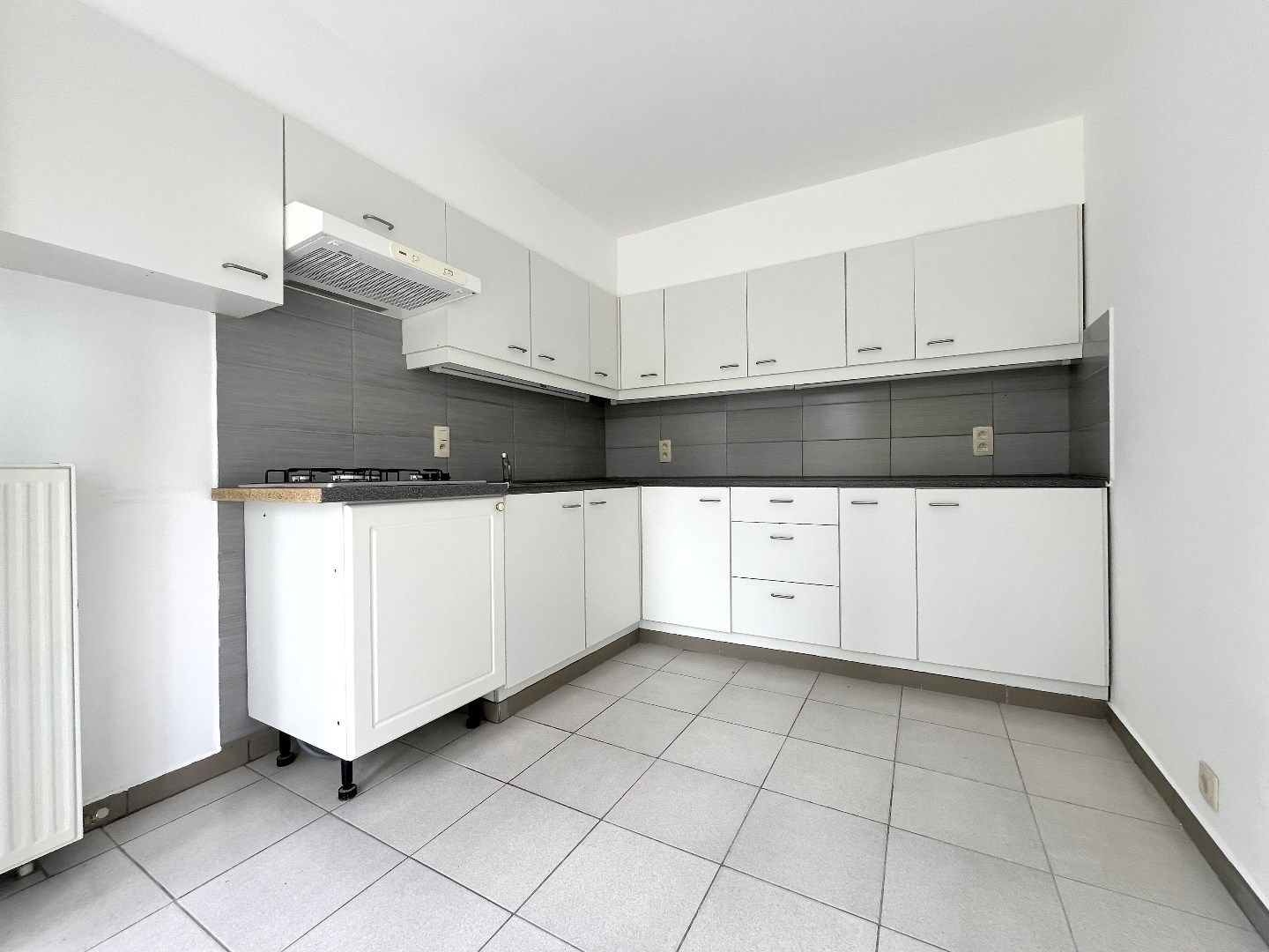 Lichtrijk 3-slpkr appartement met garage foto 8