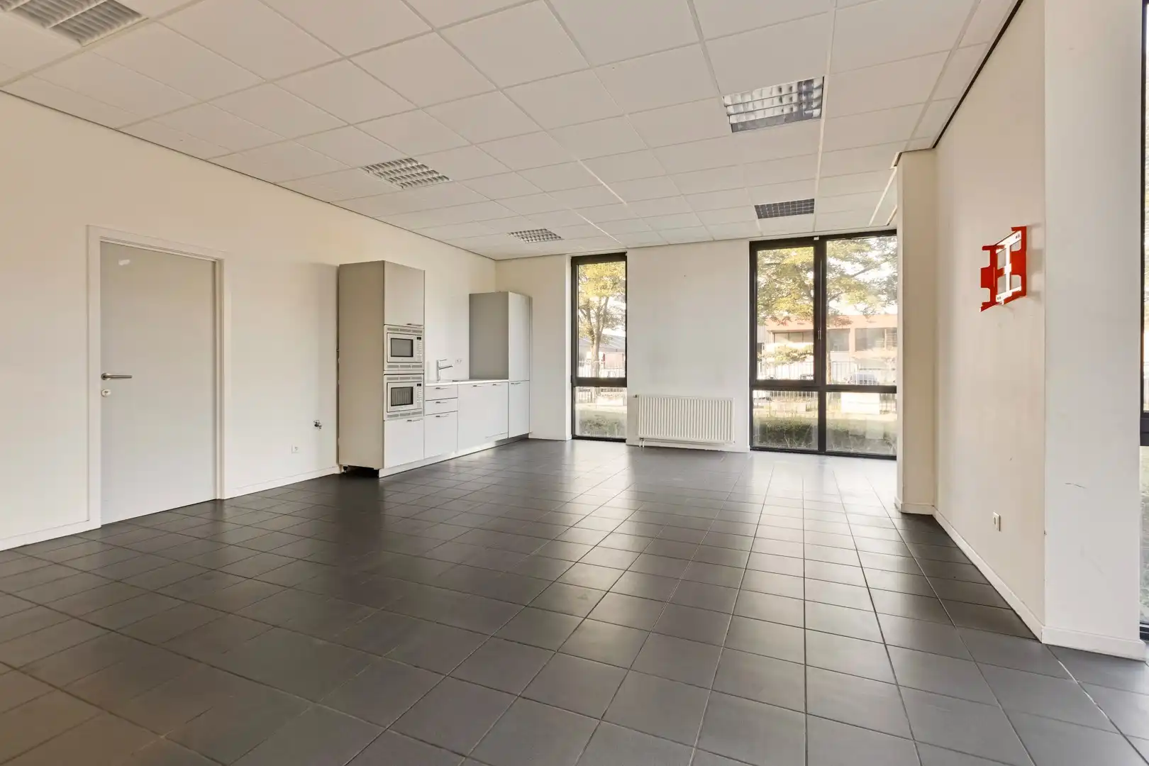 Kantoorruimtes te huur in Dilsen-Stokkem foto 12