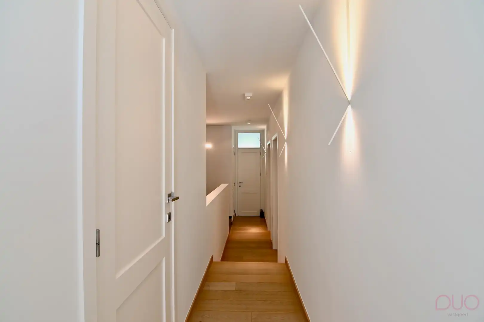 Handelspand op commerciële locatie met  luxueuze penthouse tussen de boomgaarden foto 30