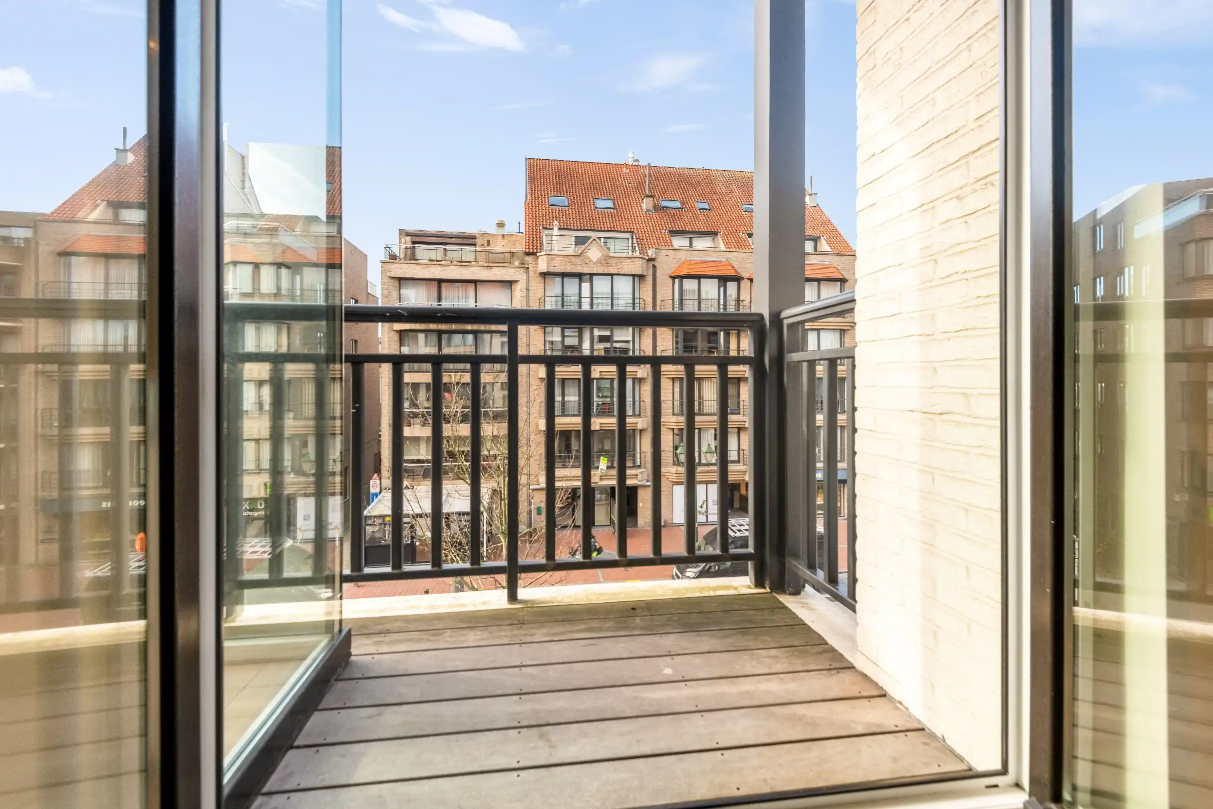 Recent zonnig appartement  met 2 slaapkamers gelegen in het centrum van Knokke.  foto 3