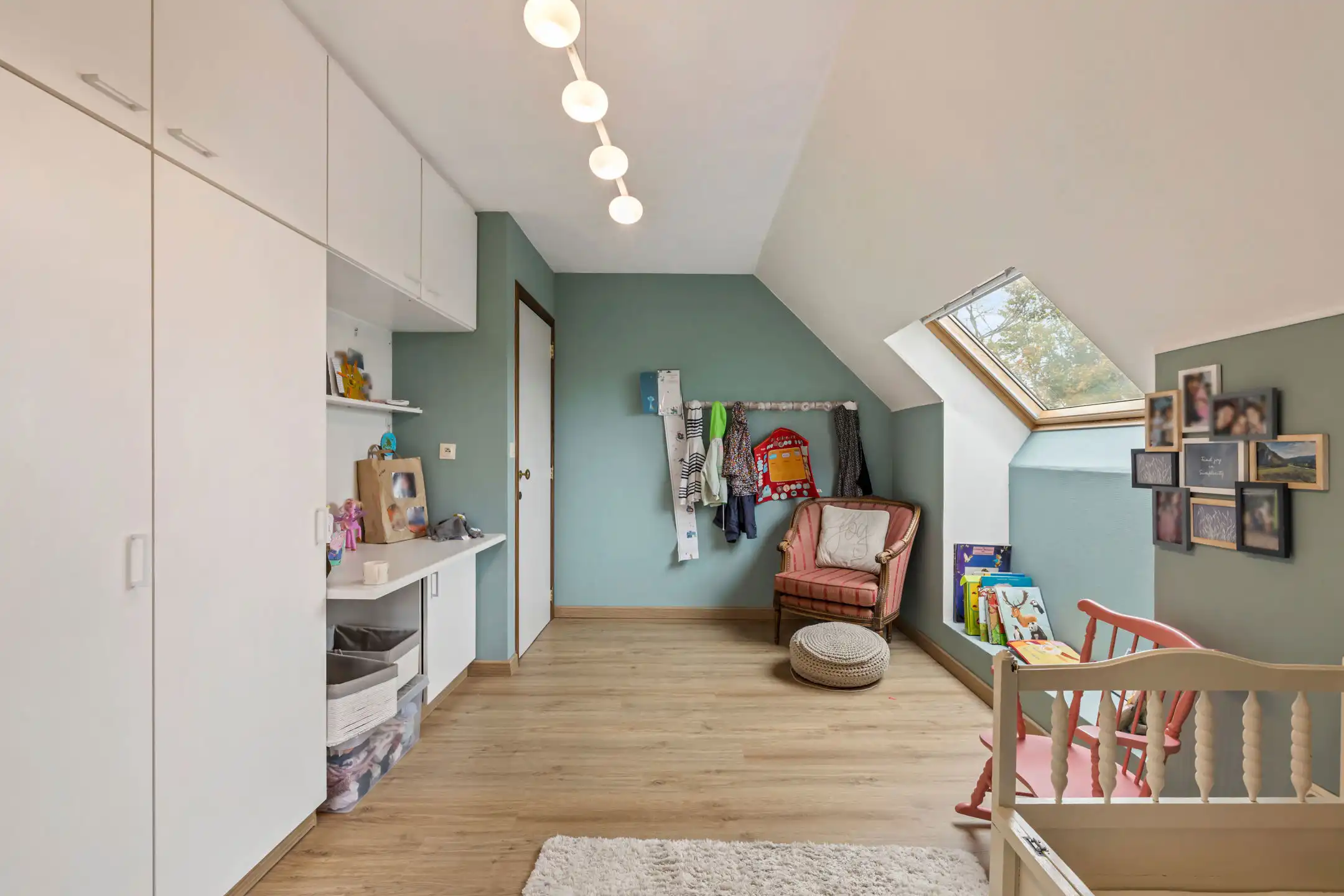 Prachtige villa 5 slpk te midden van de velden op +/- 50a foto 31