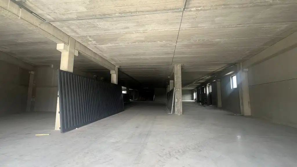 Nieuwbouw magazijn te huur in Pantserschipstraat in Gent foto 2