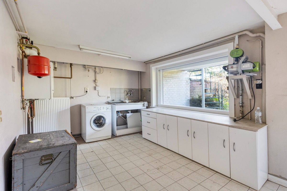 Energiezuinig bel-etage woning met zonnige tuin nabij het Sint-Pietersstation foto 18